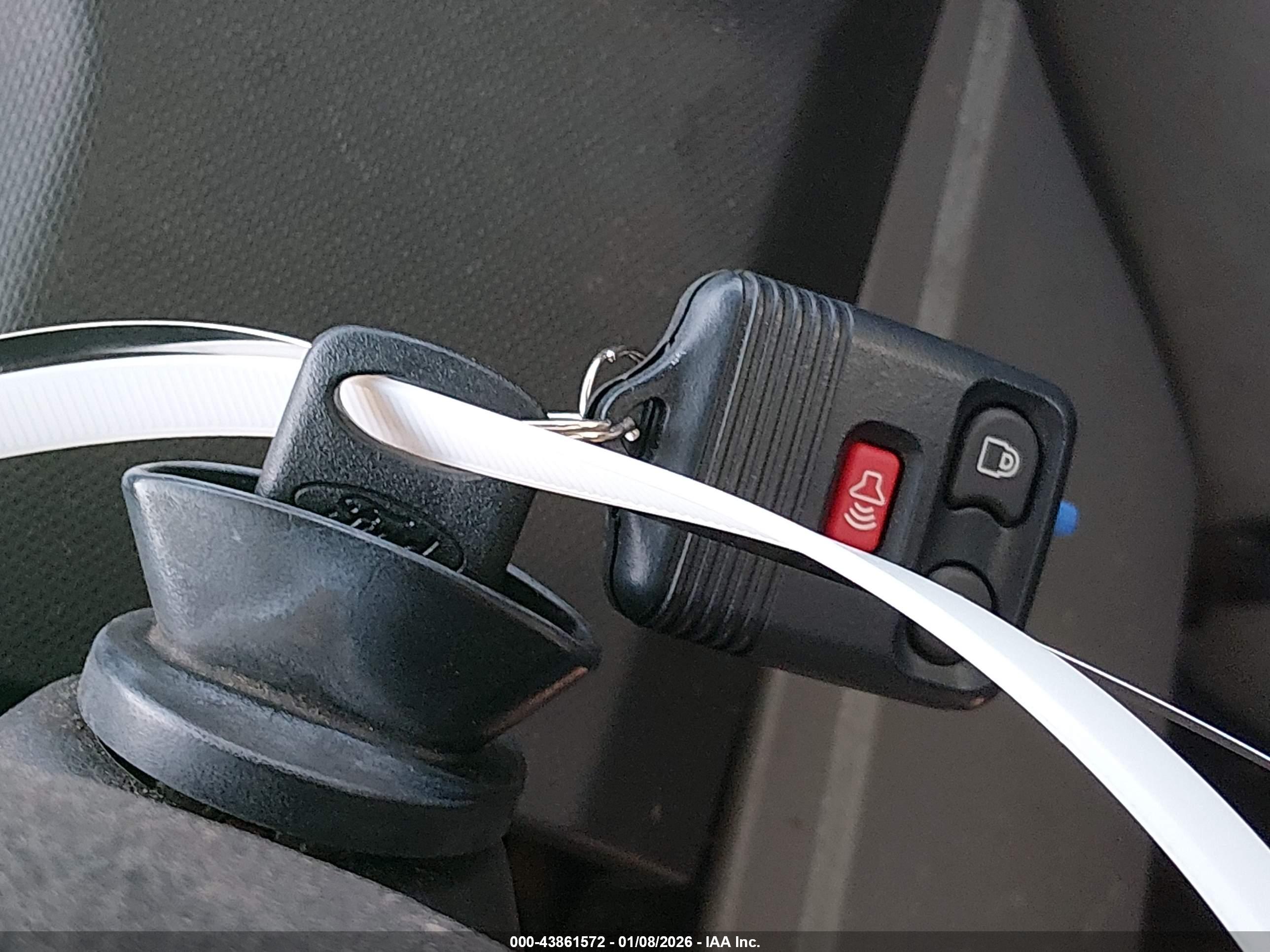 FORD E-150 image 11