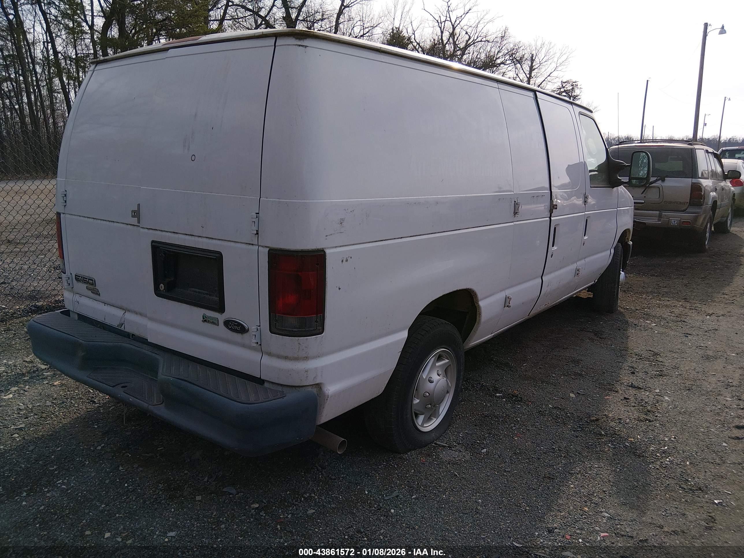 FORD E-150 image 4