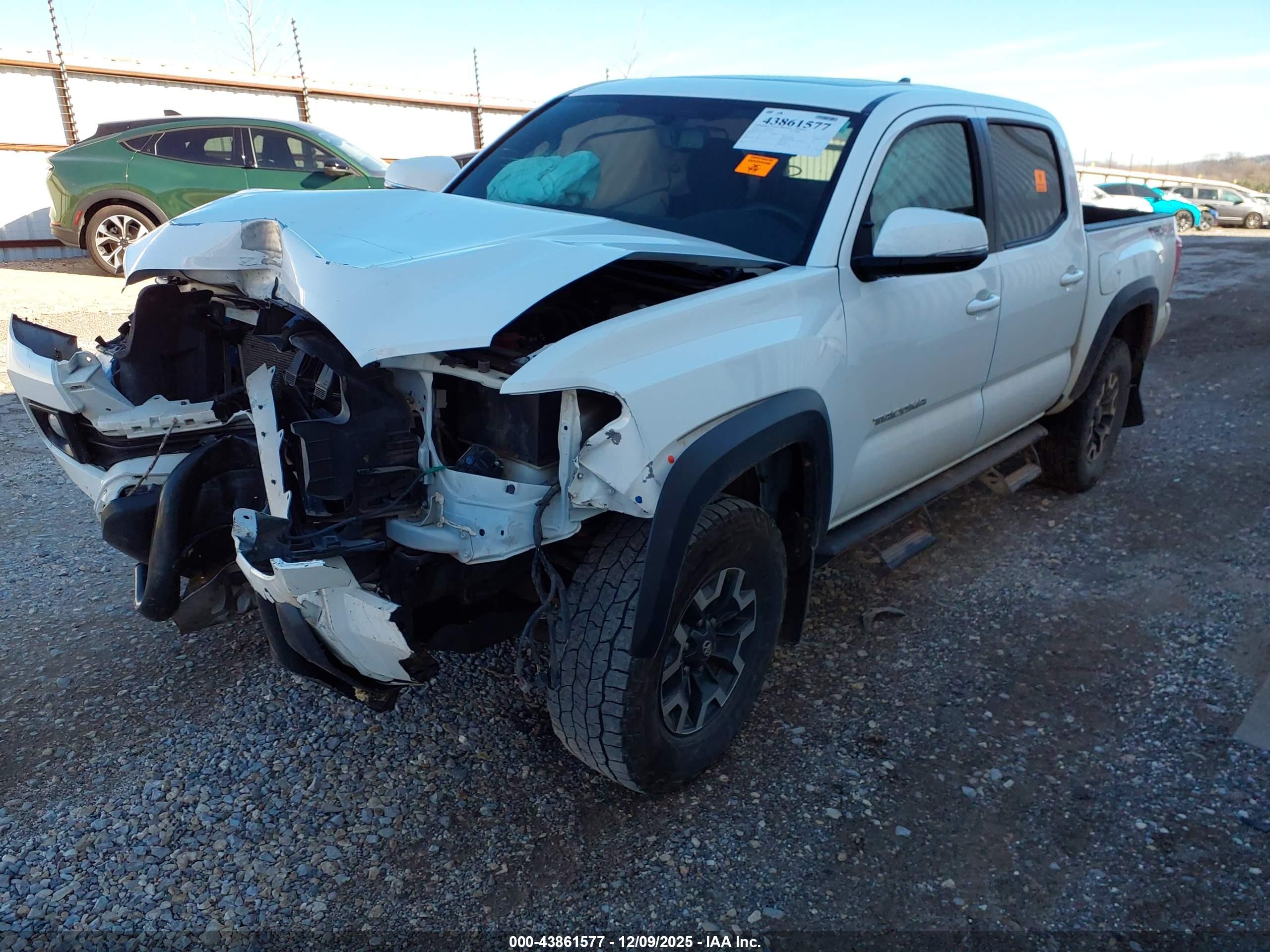 TOYOTA TACOMA image 2