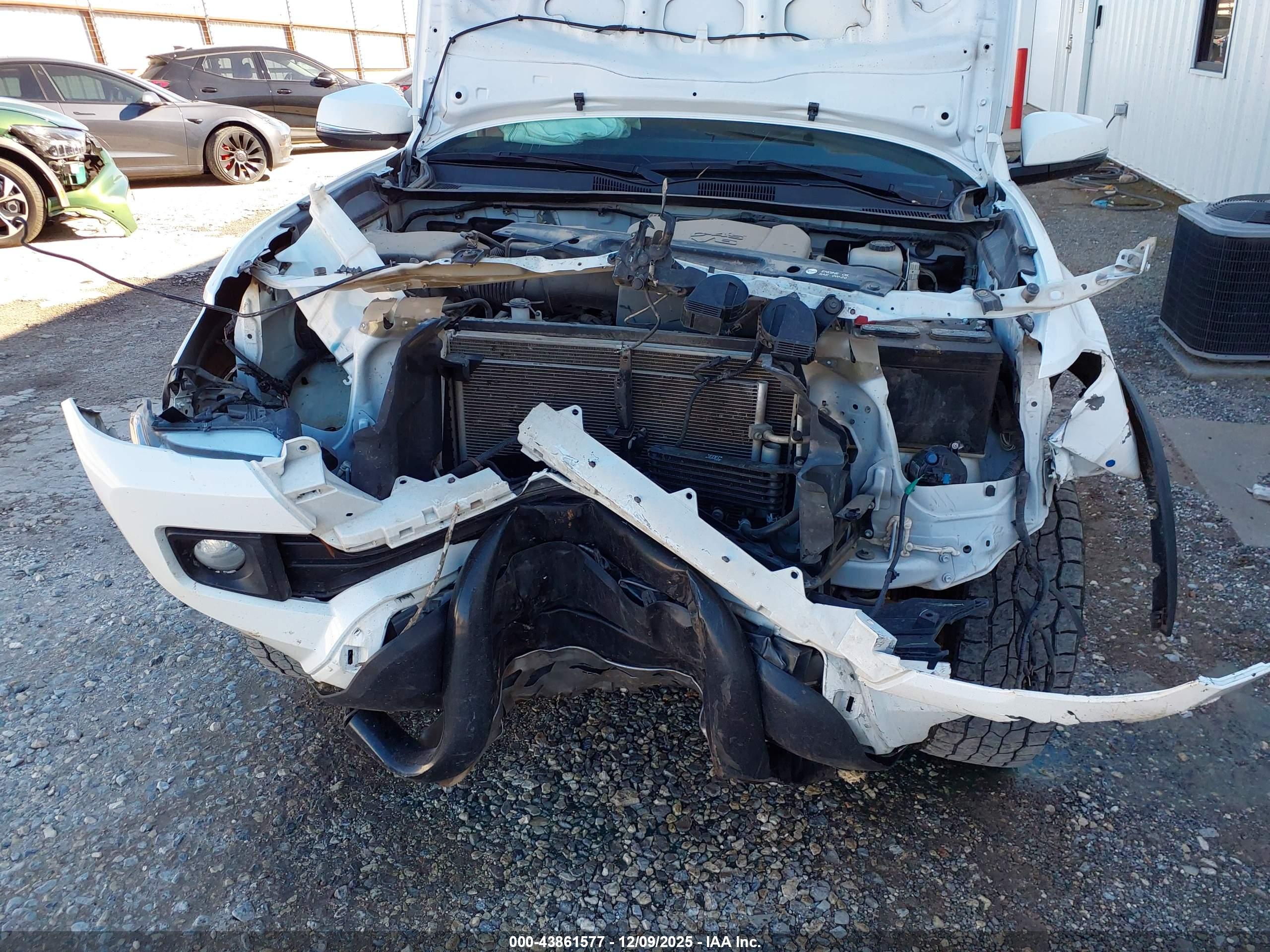 TOYOTA TACOMA image 6