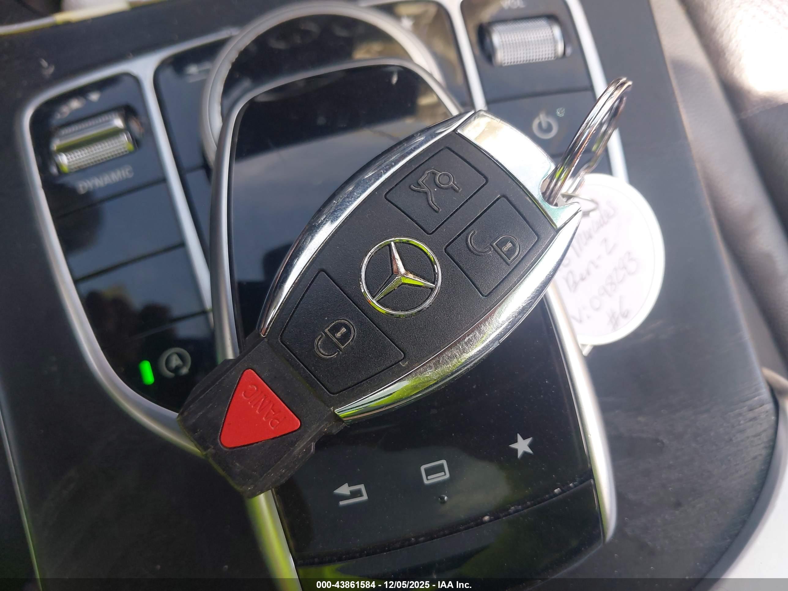 MERCEDES-BENZ C image 11
