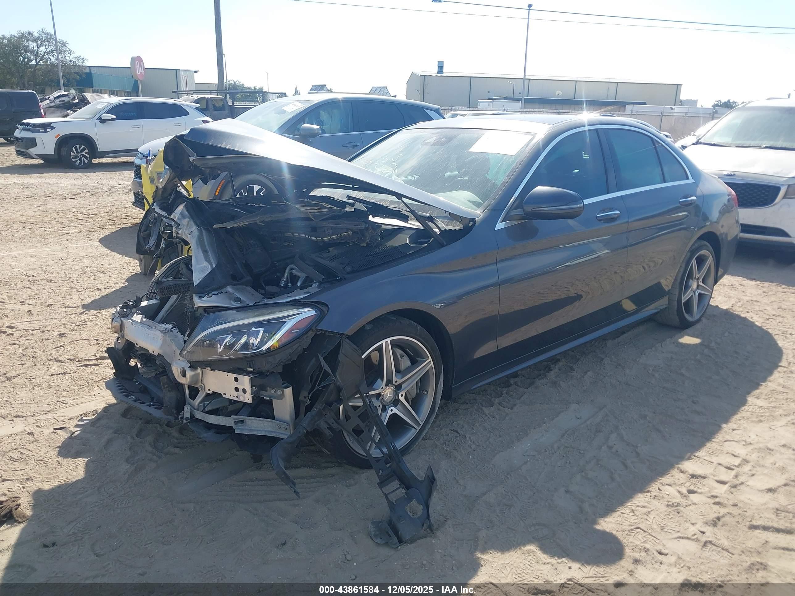 MERCEDES-BENZ C image 2