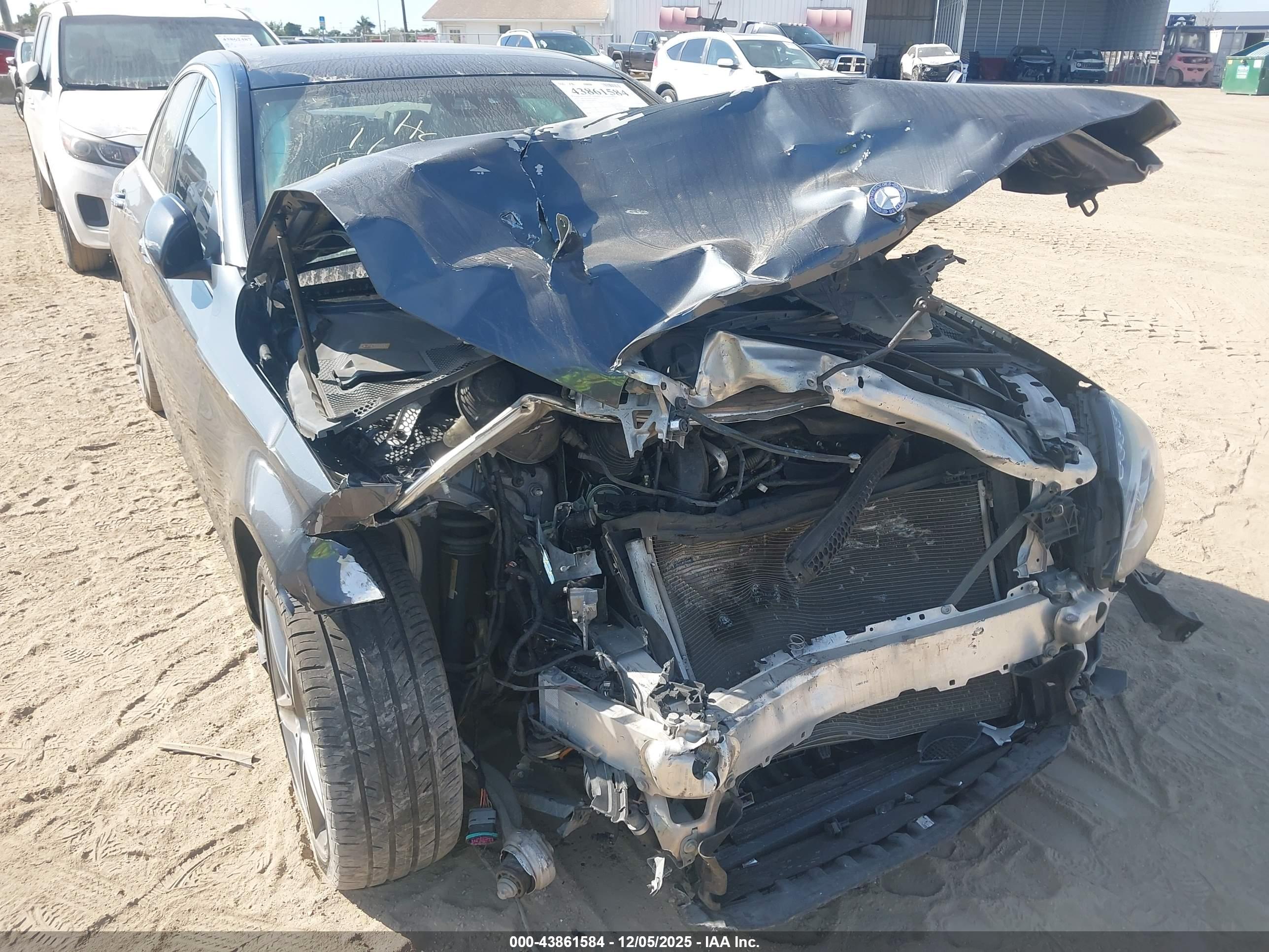 MERCEDES-BENZ C image 6
