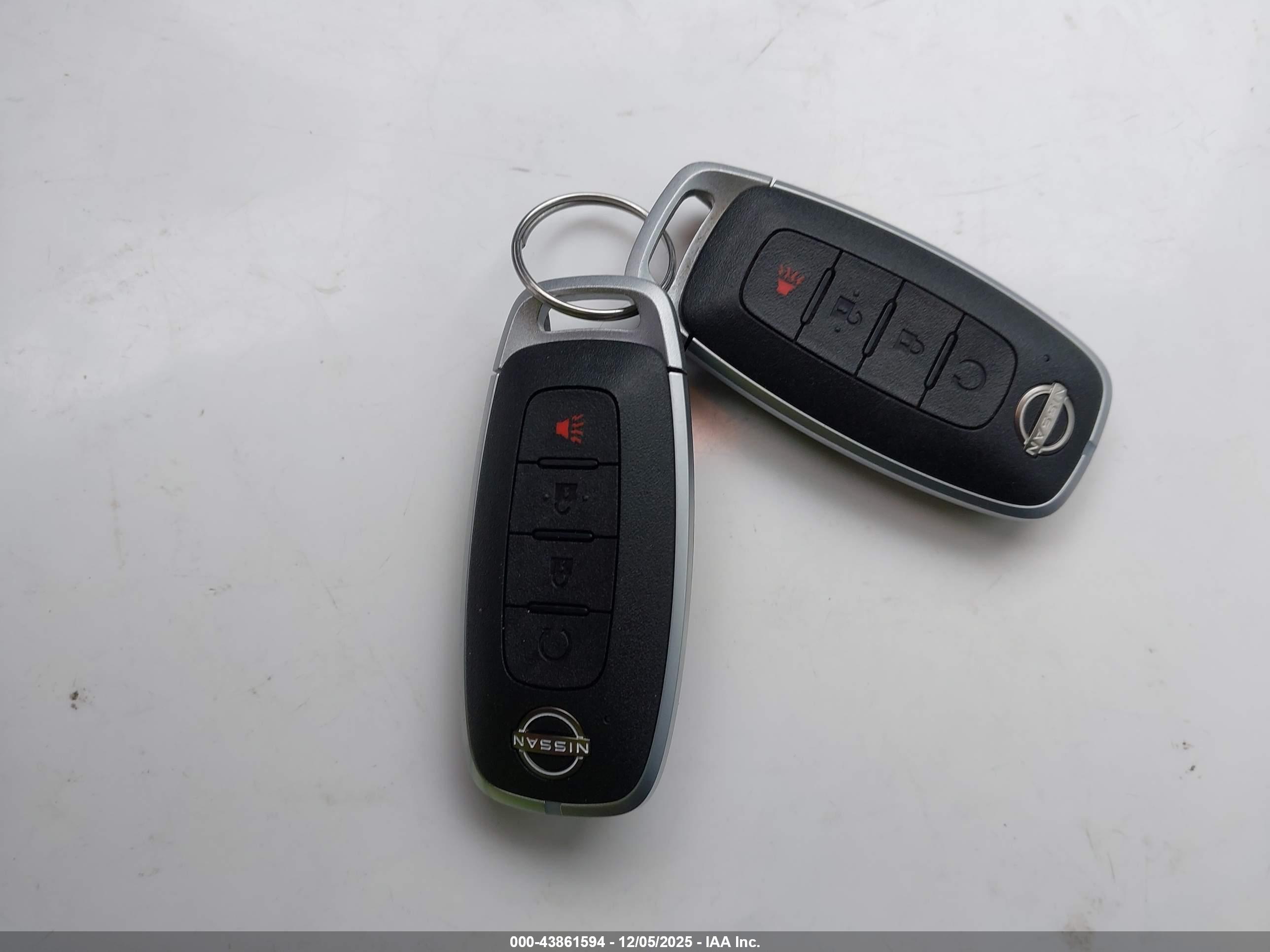 NISSAN KICKS image 11
