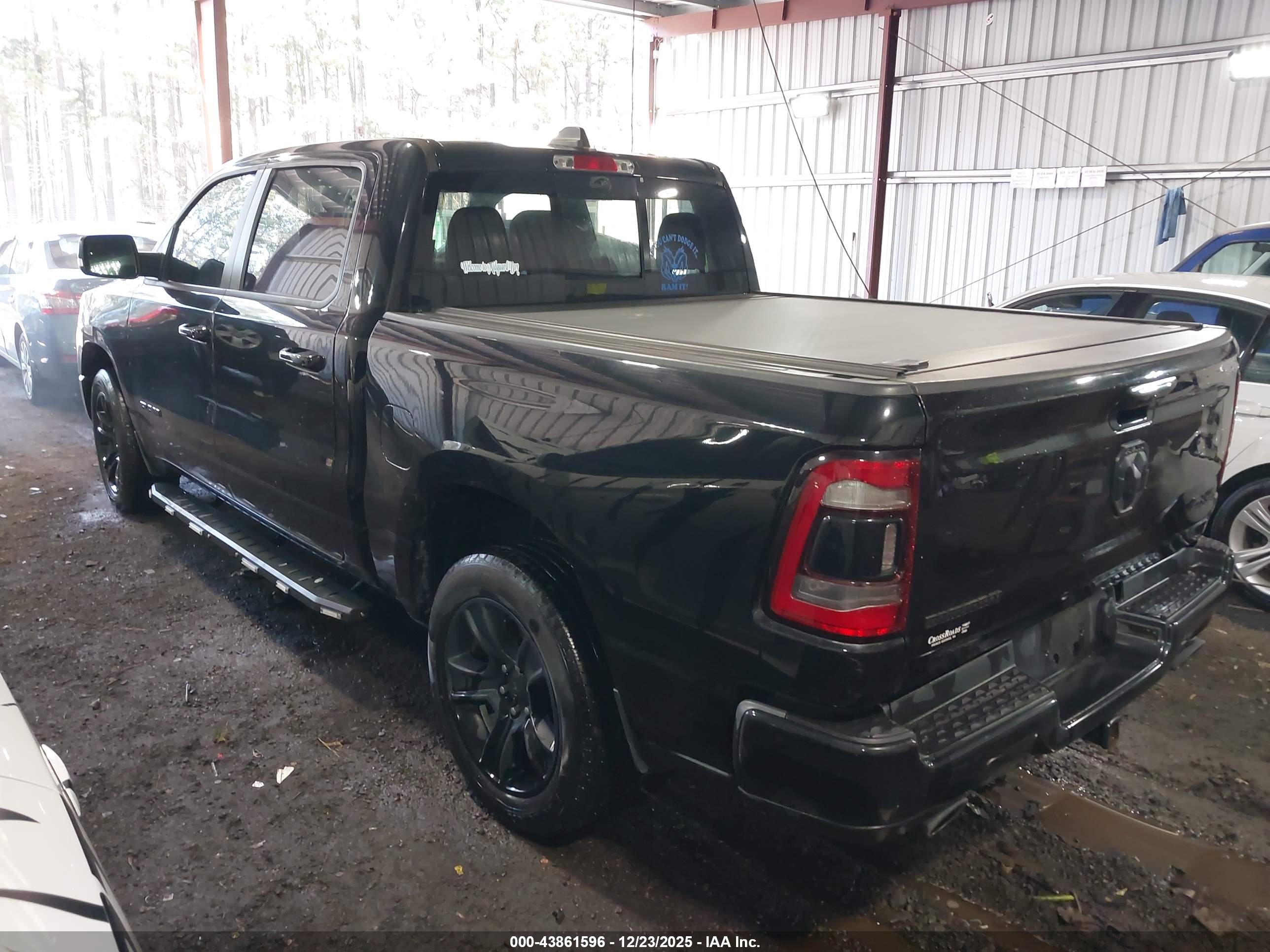 RAM 1500 image 3
