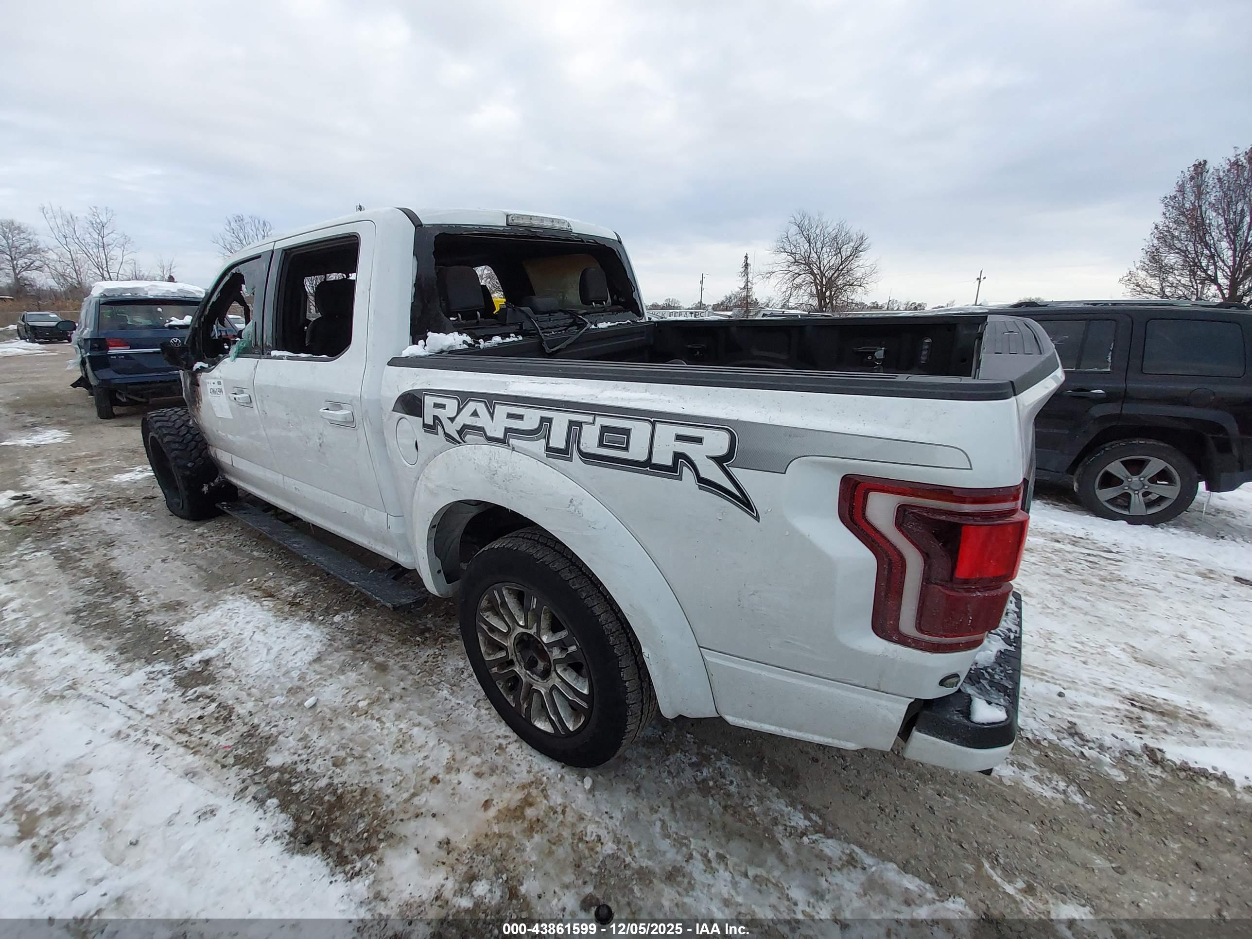 FORD F-150 image 3