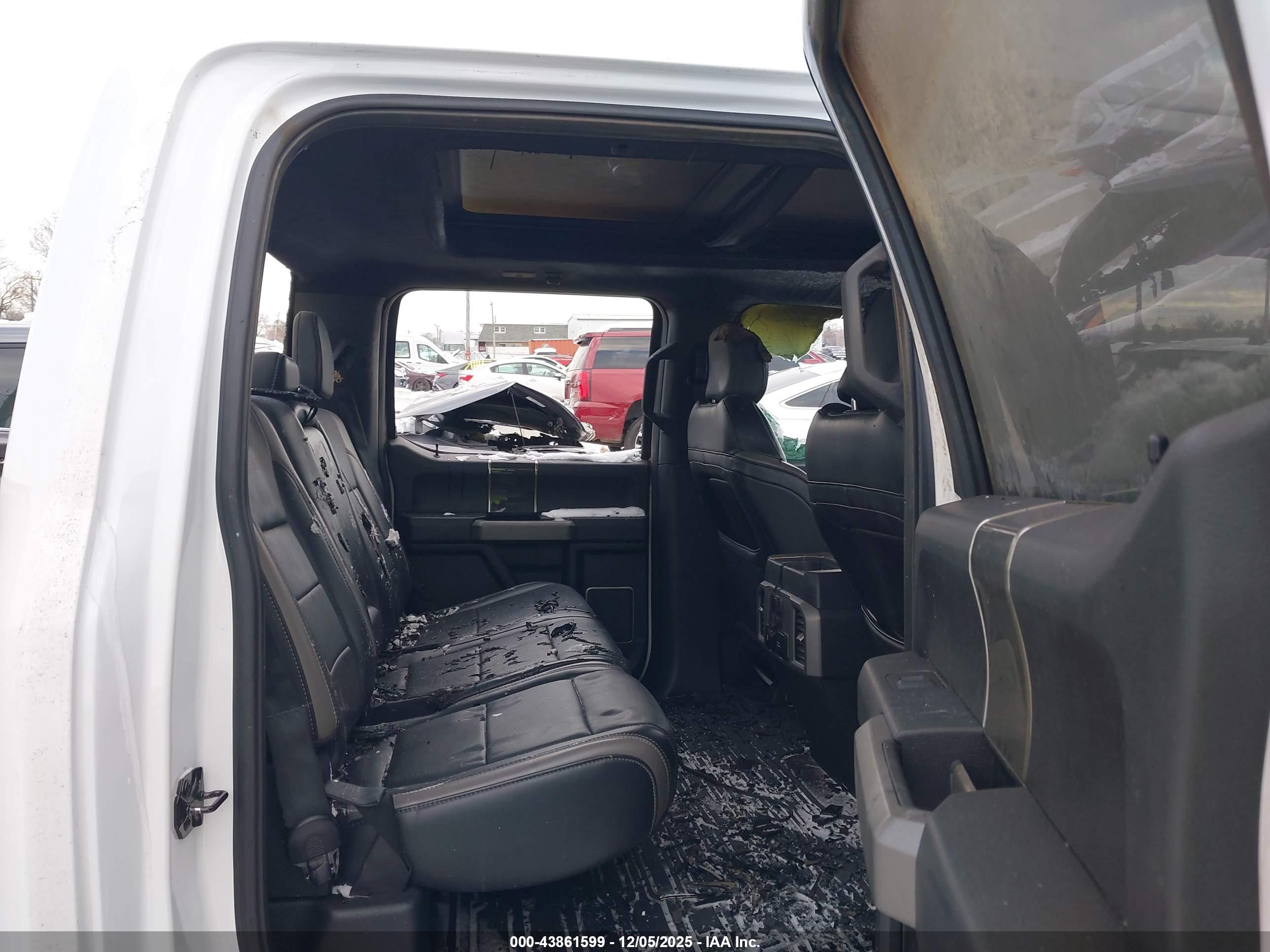 FORD F-150 image 8