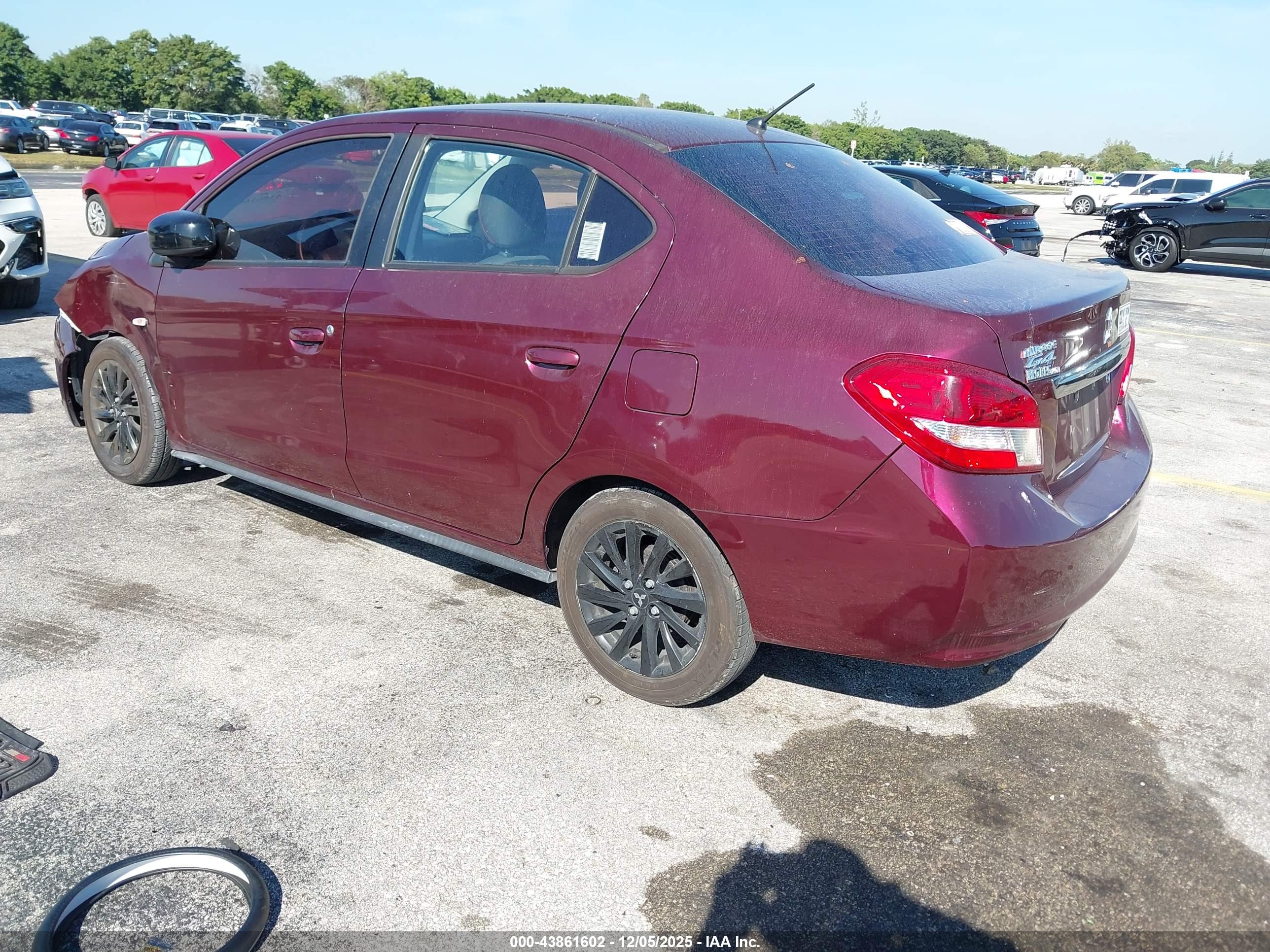MITSUBISHI MIRAGE image 3