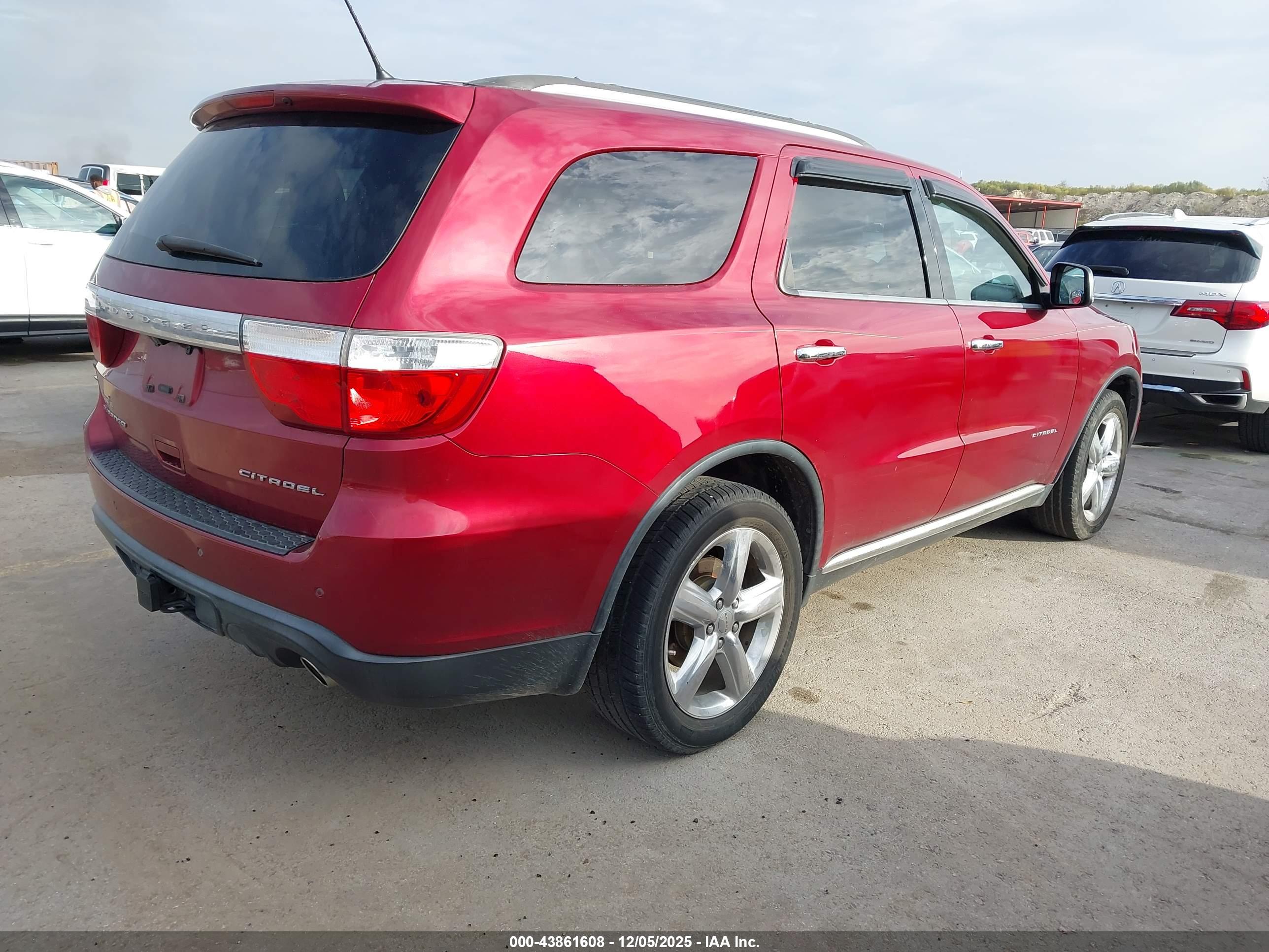 DODGE DURANGO image 4
