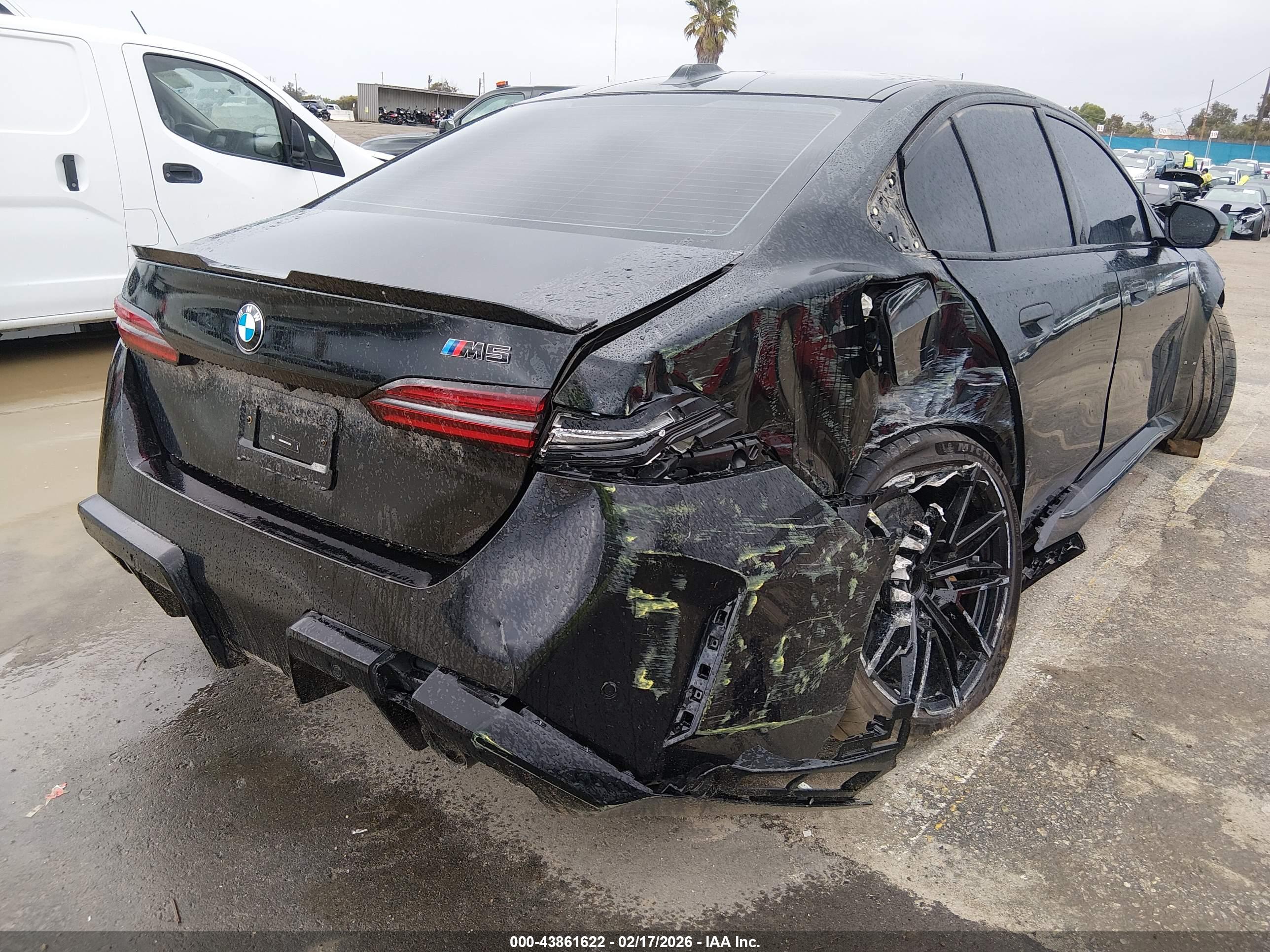 BMW M5 image 4