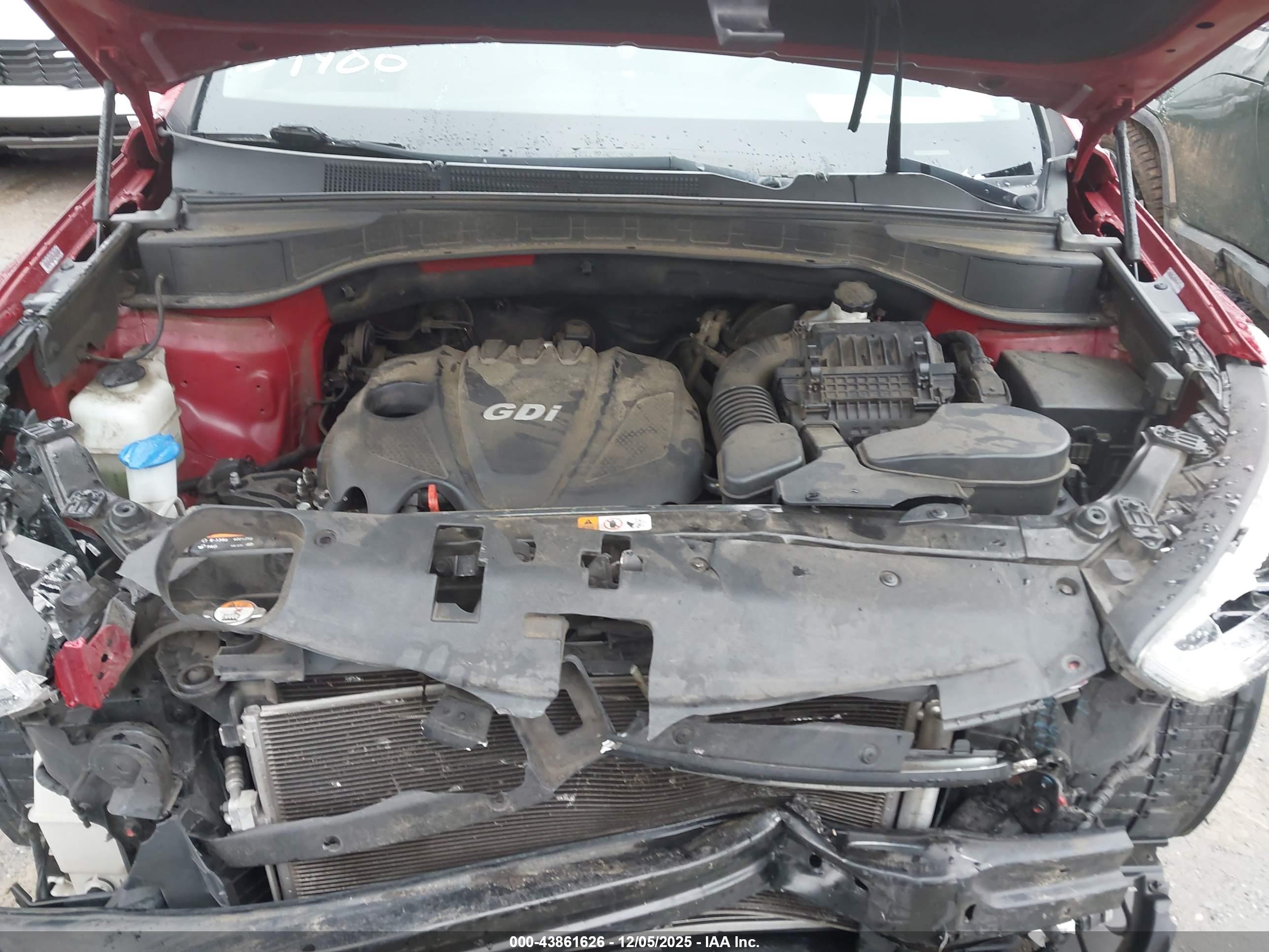 HYUNDAI SANTA image 10