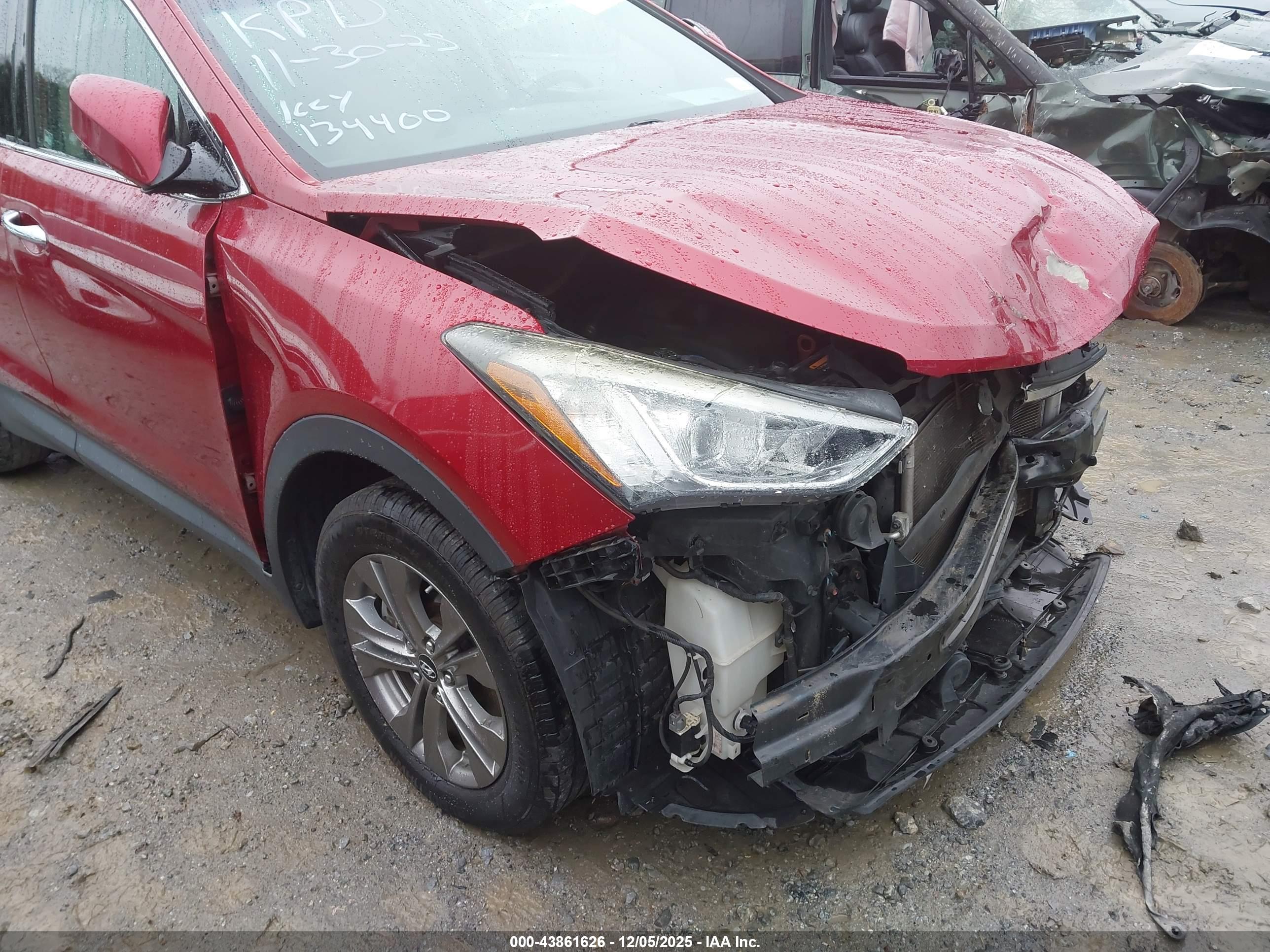 HYUNDAI SANTA image 6