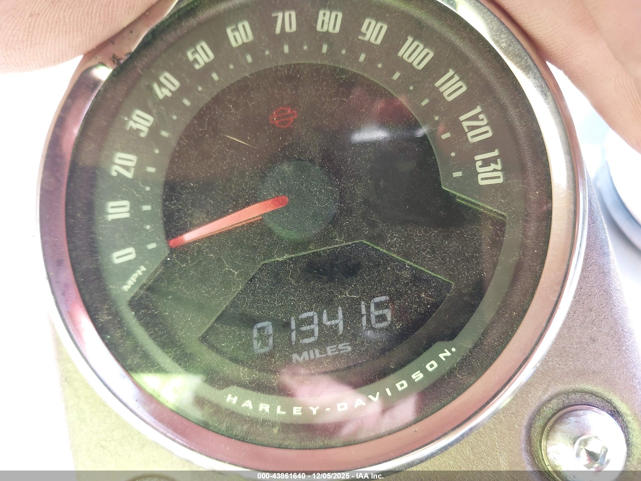 HARLEY-DAVIDSON FXLRS image 7