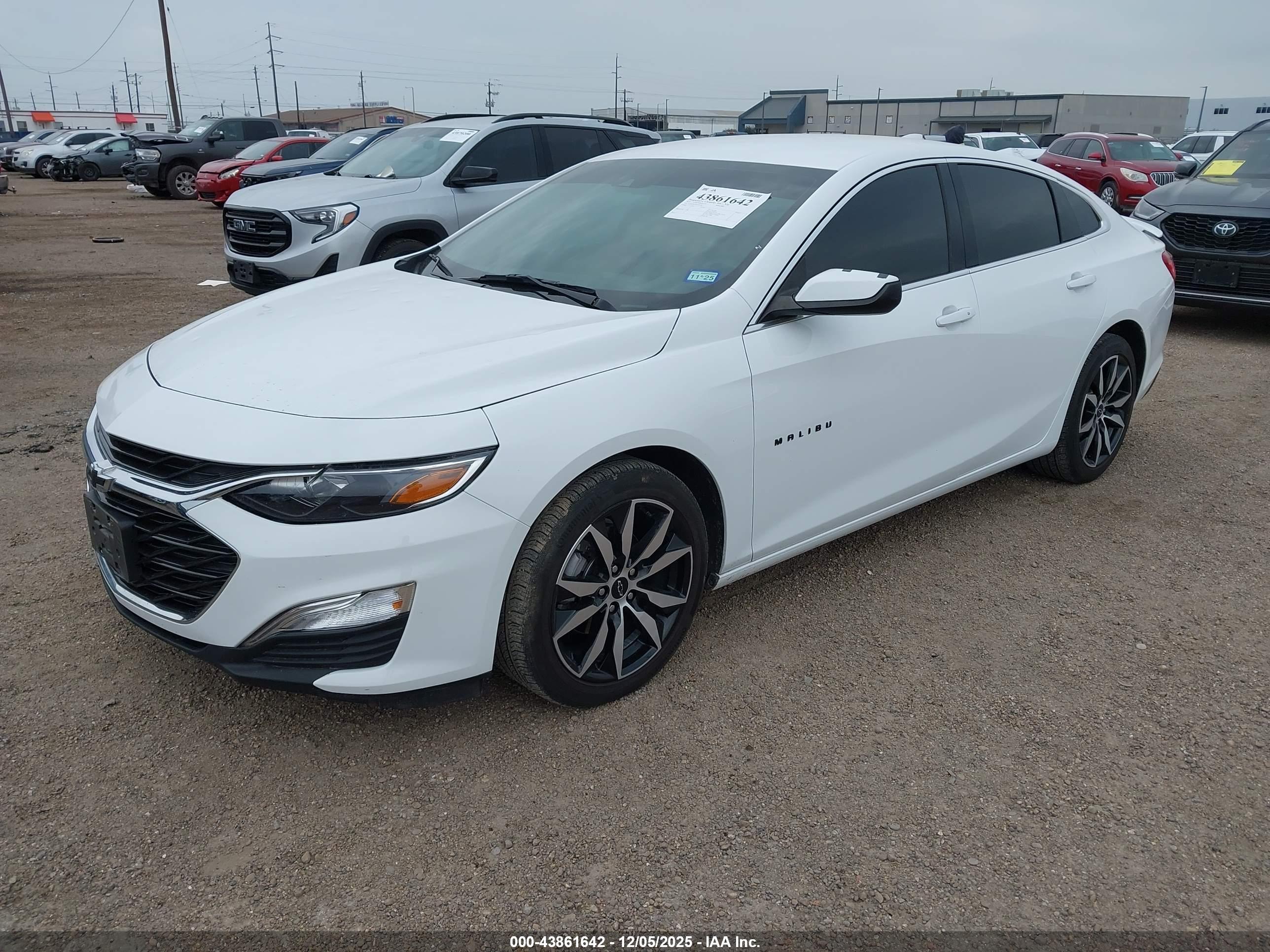 CHEVROLET MALIBU image 2