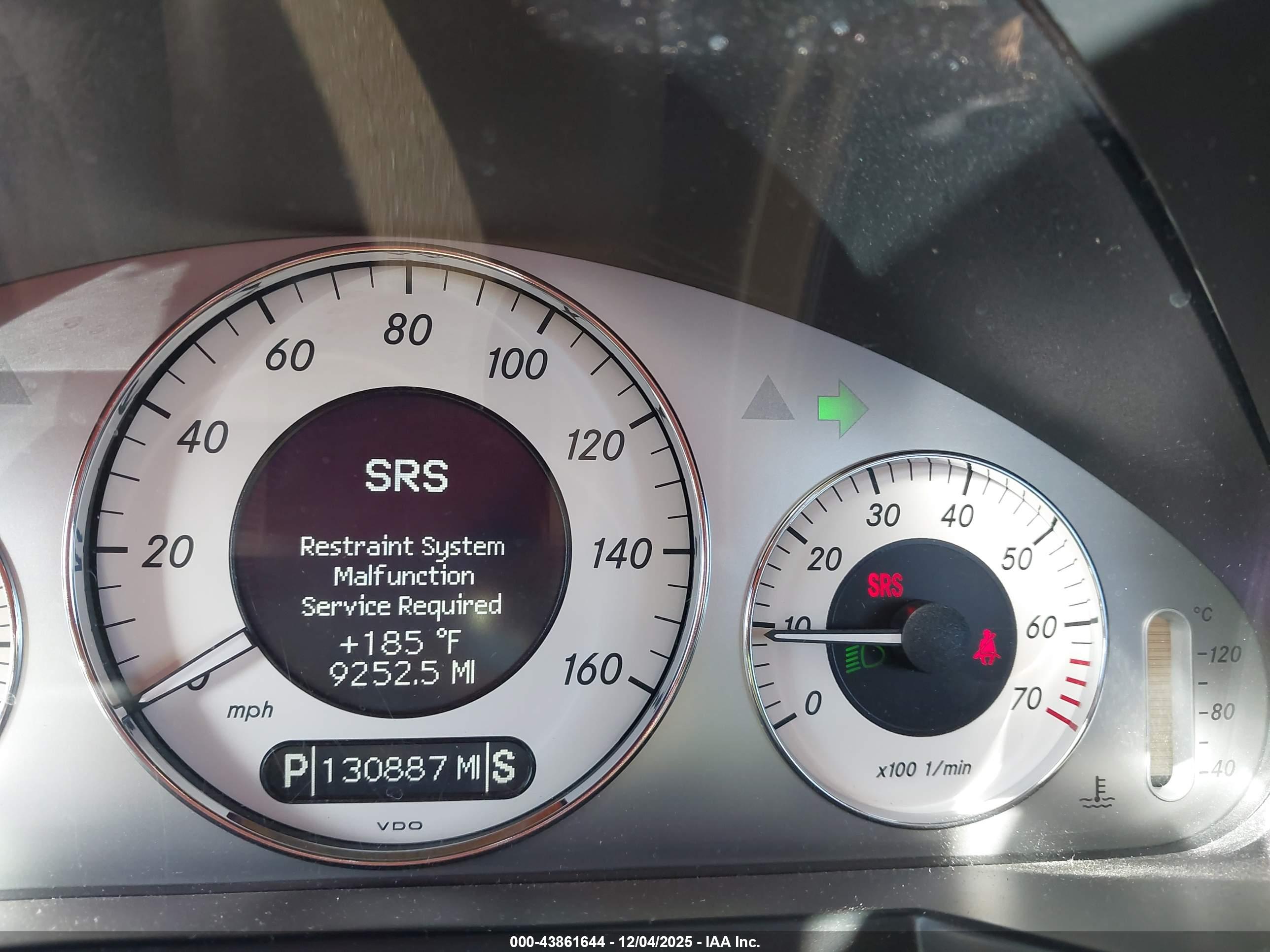 MERCEDES-BENZ E image 7