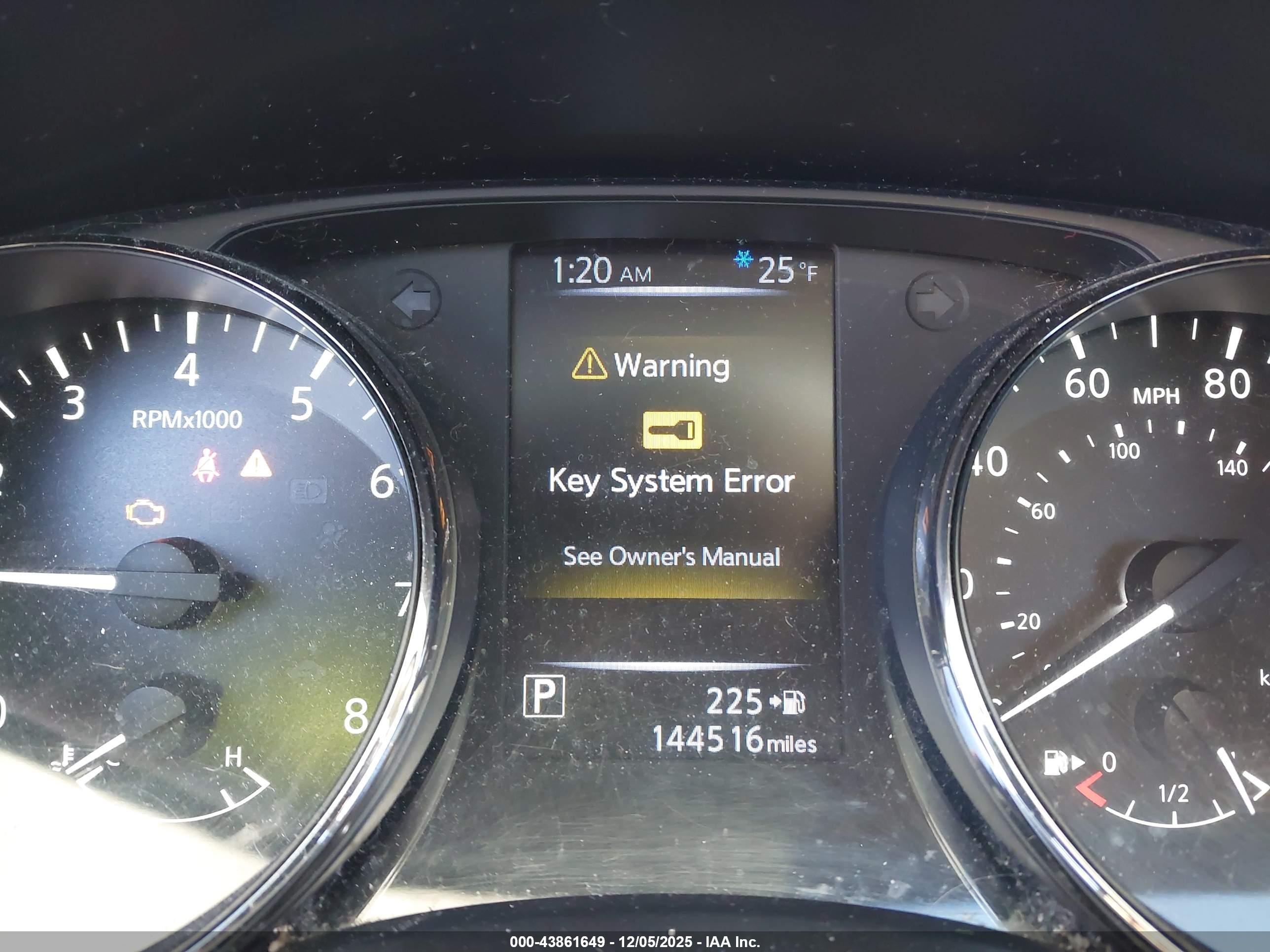 NISSAN ROGUE image 7
