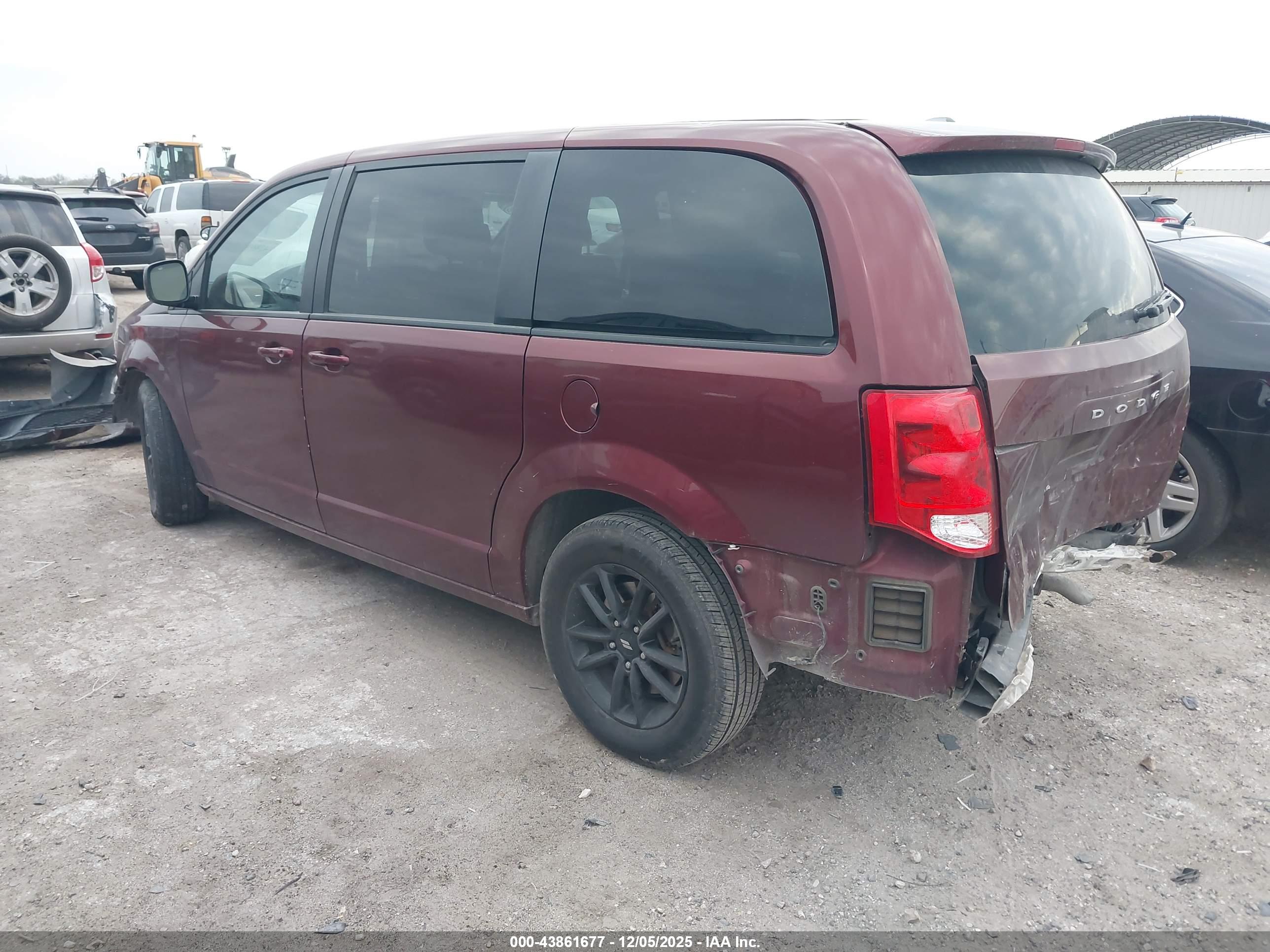 DODGE GRAND image 3
