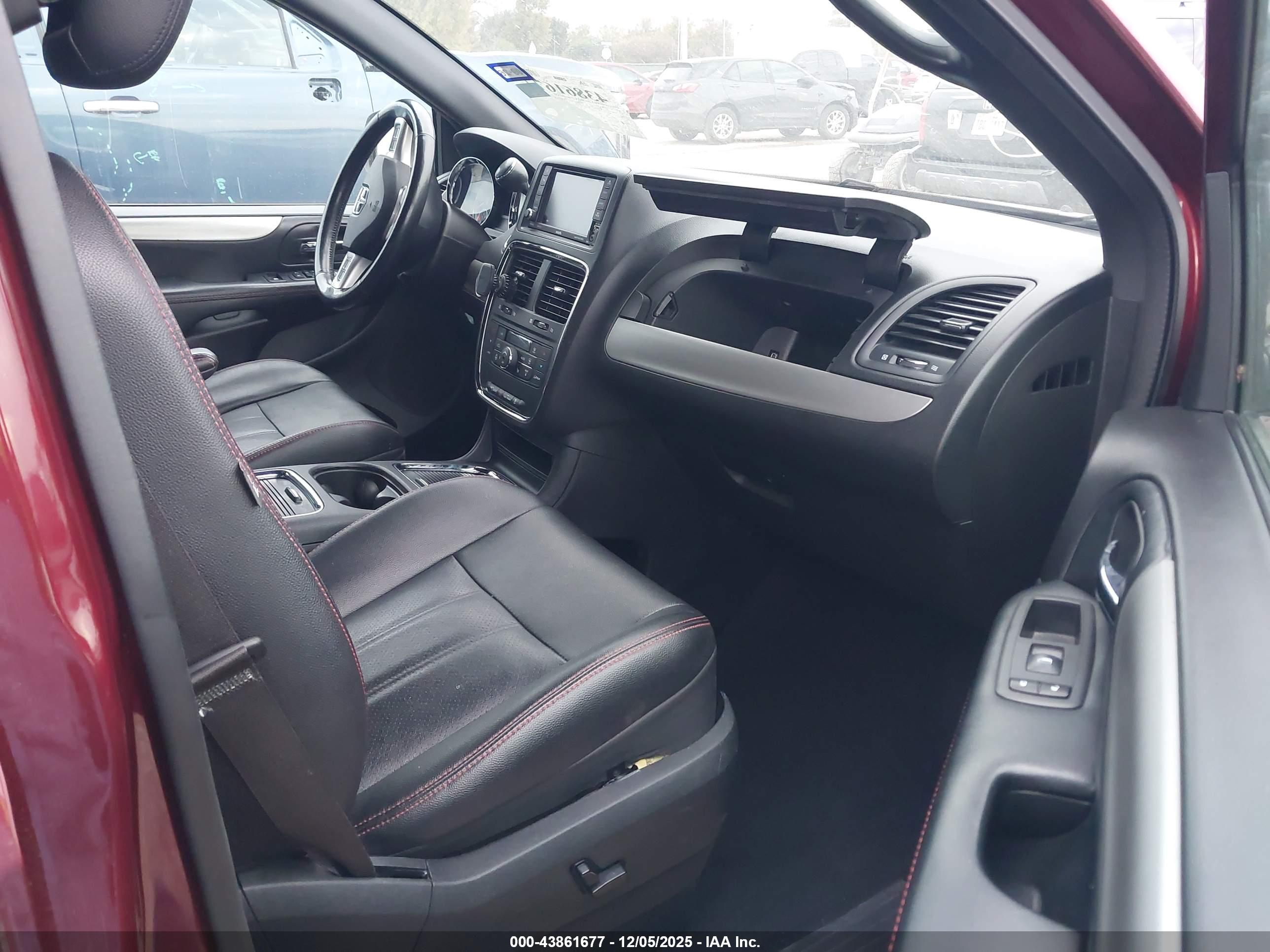 DODGE GRAND image 5