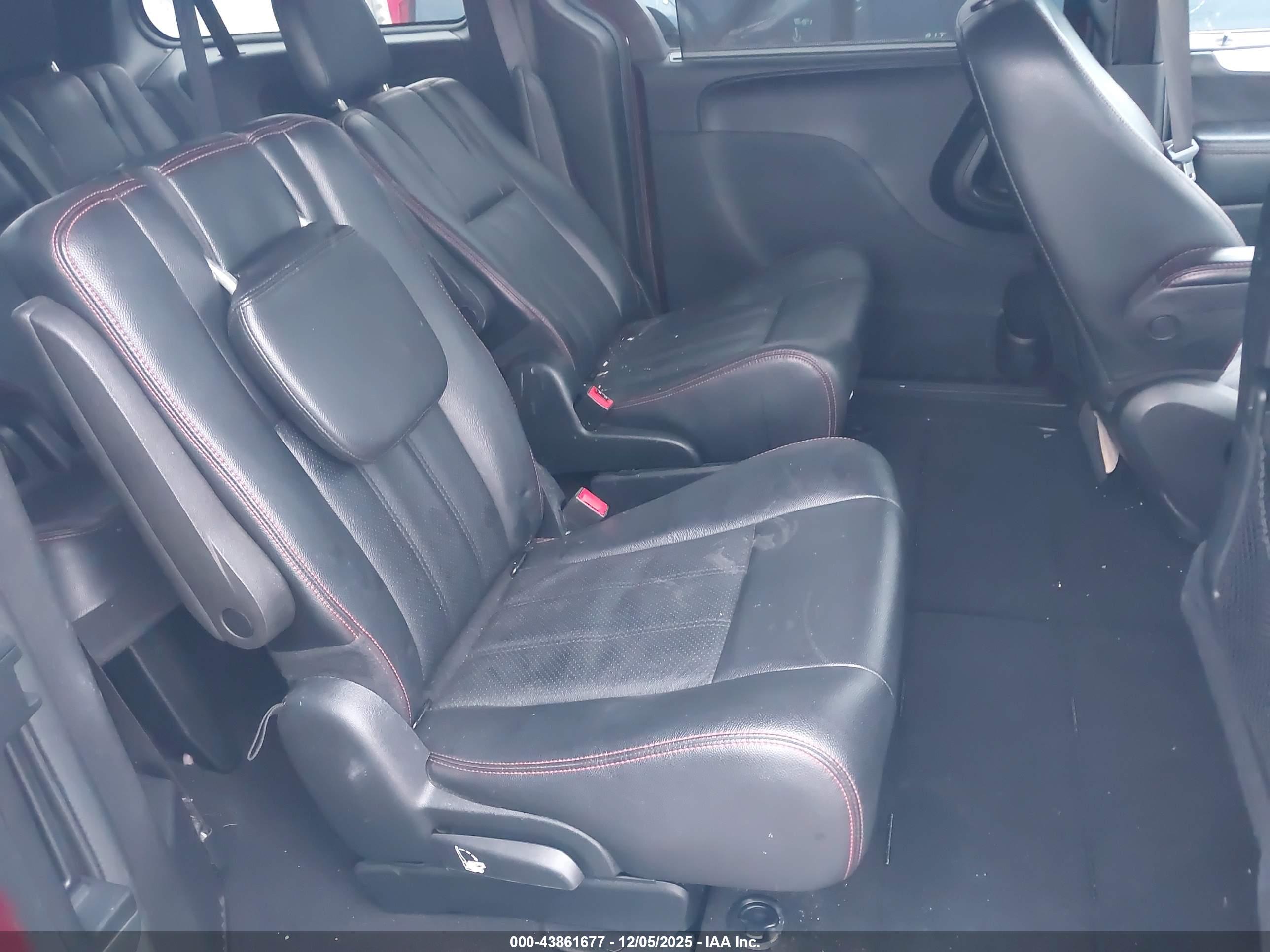 DODGE GRAND image 8