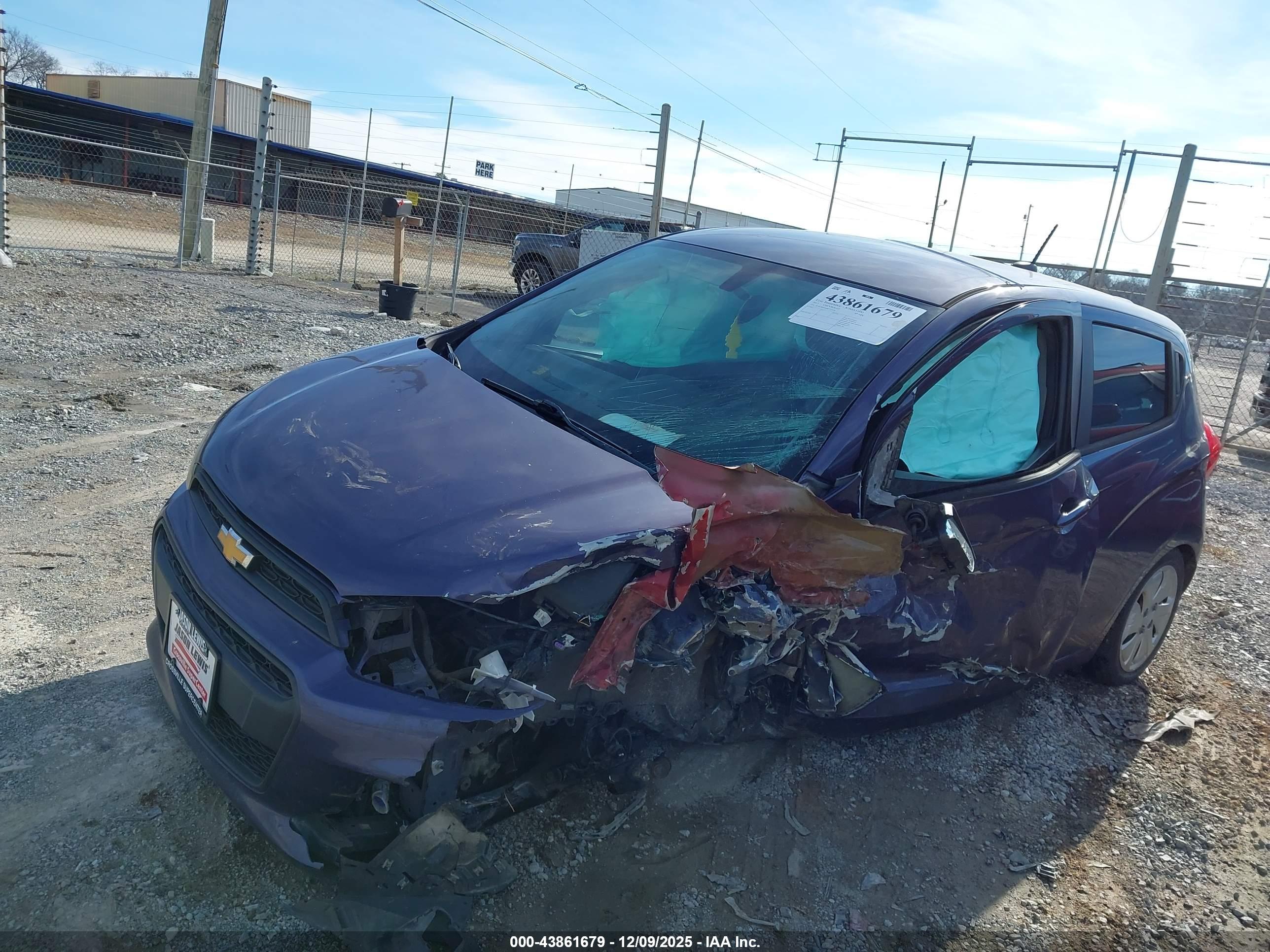 CHEVROLET SPARK image 2