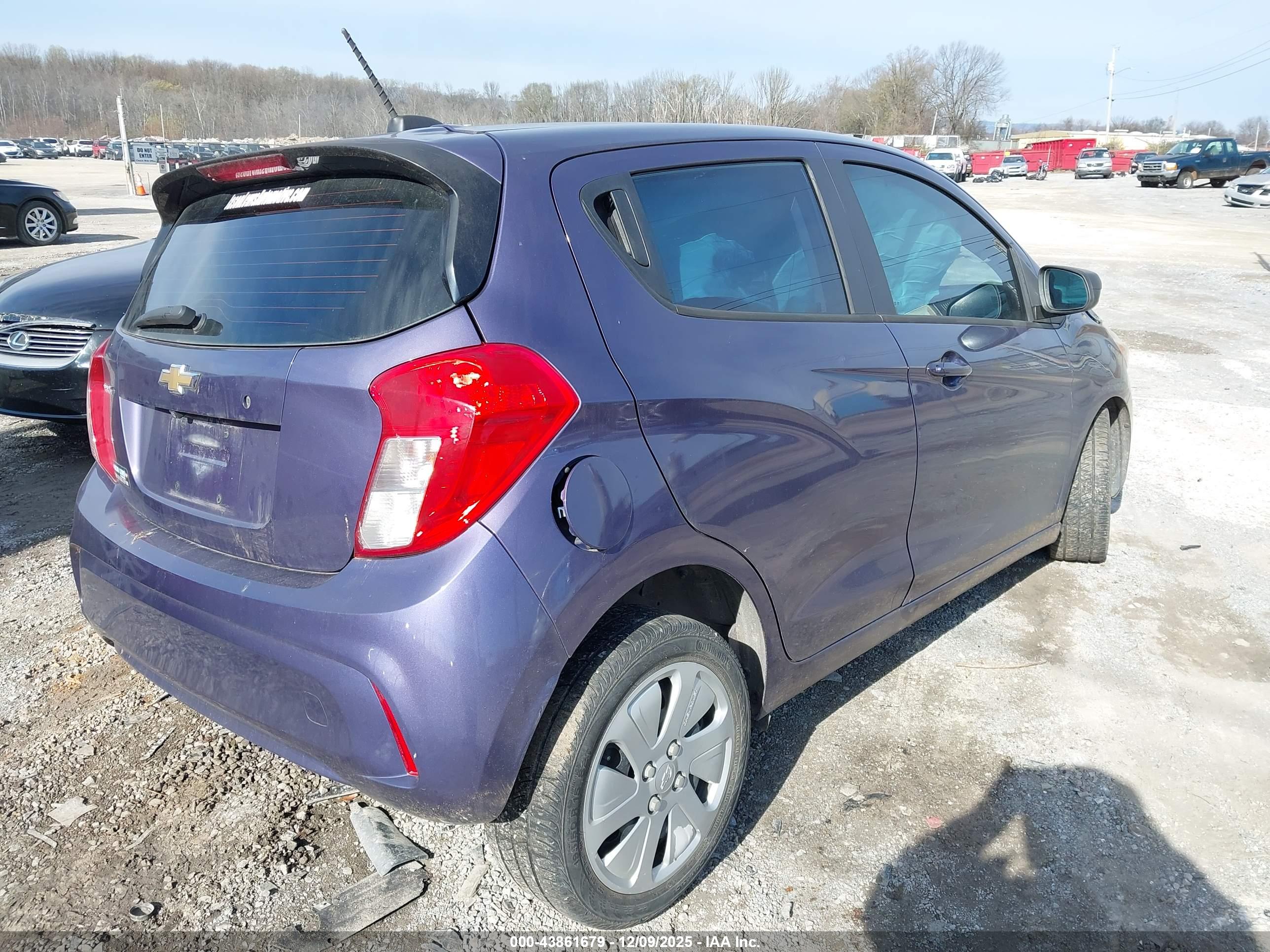CHEVROLET SPARK image 4