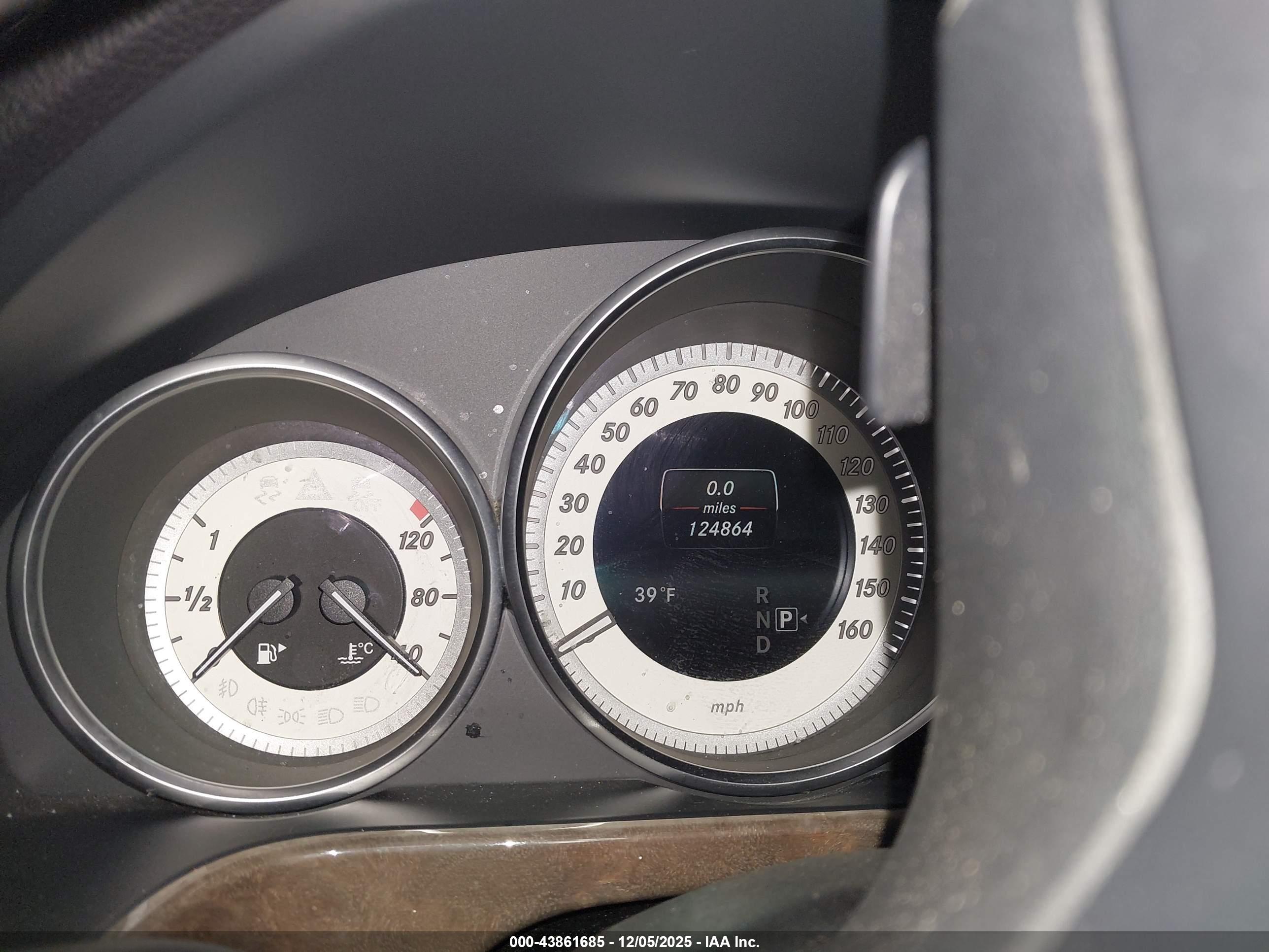 MERCEDES-BENZ E image 7