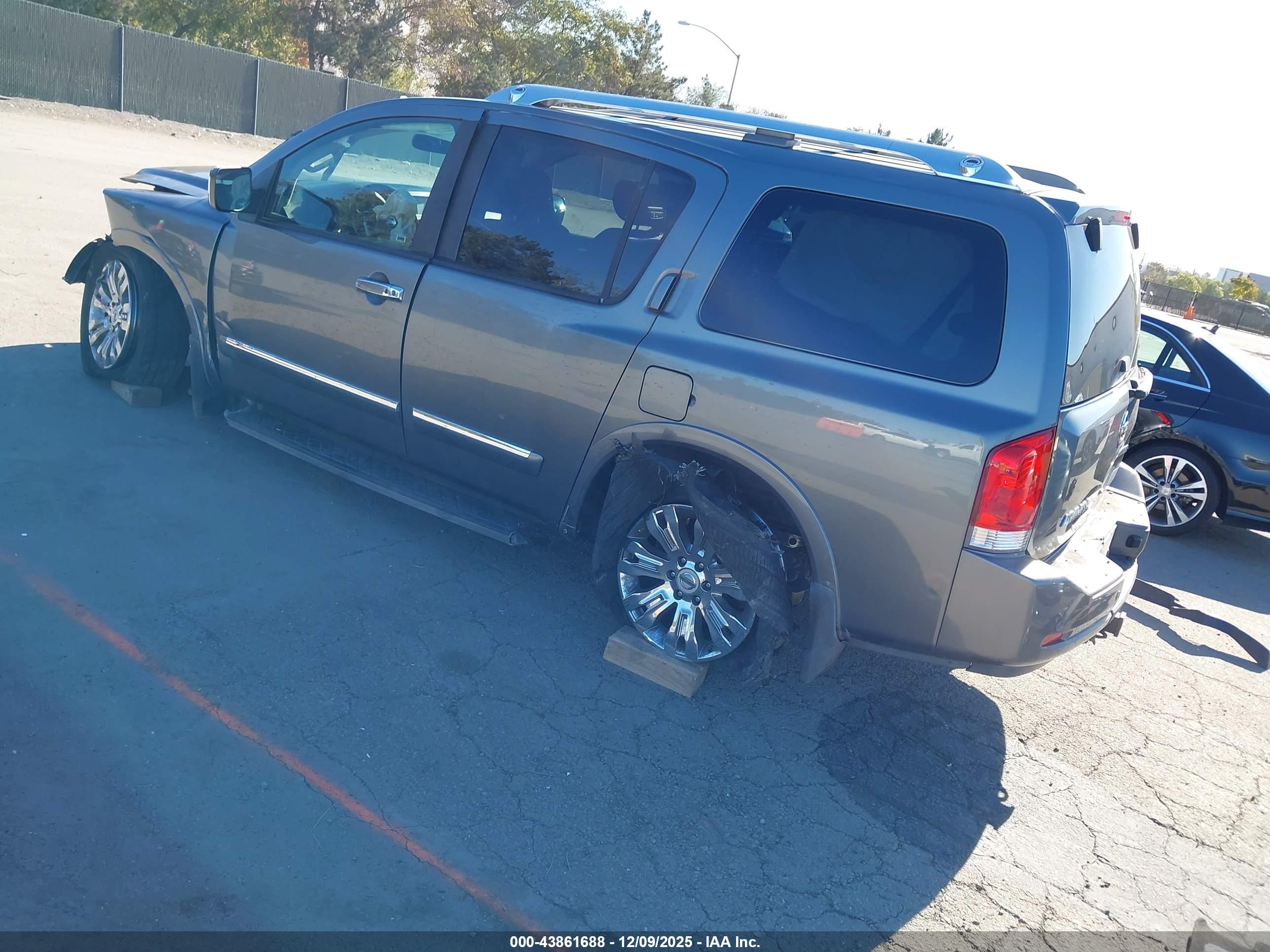 NISSAN ARMADA image 3