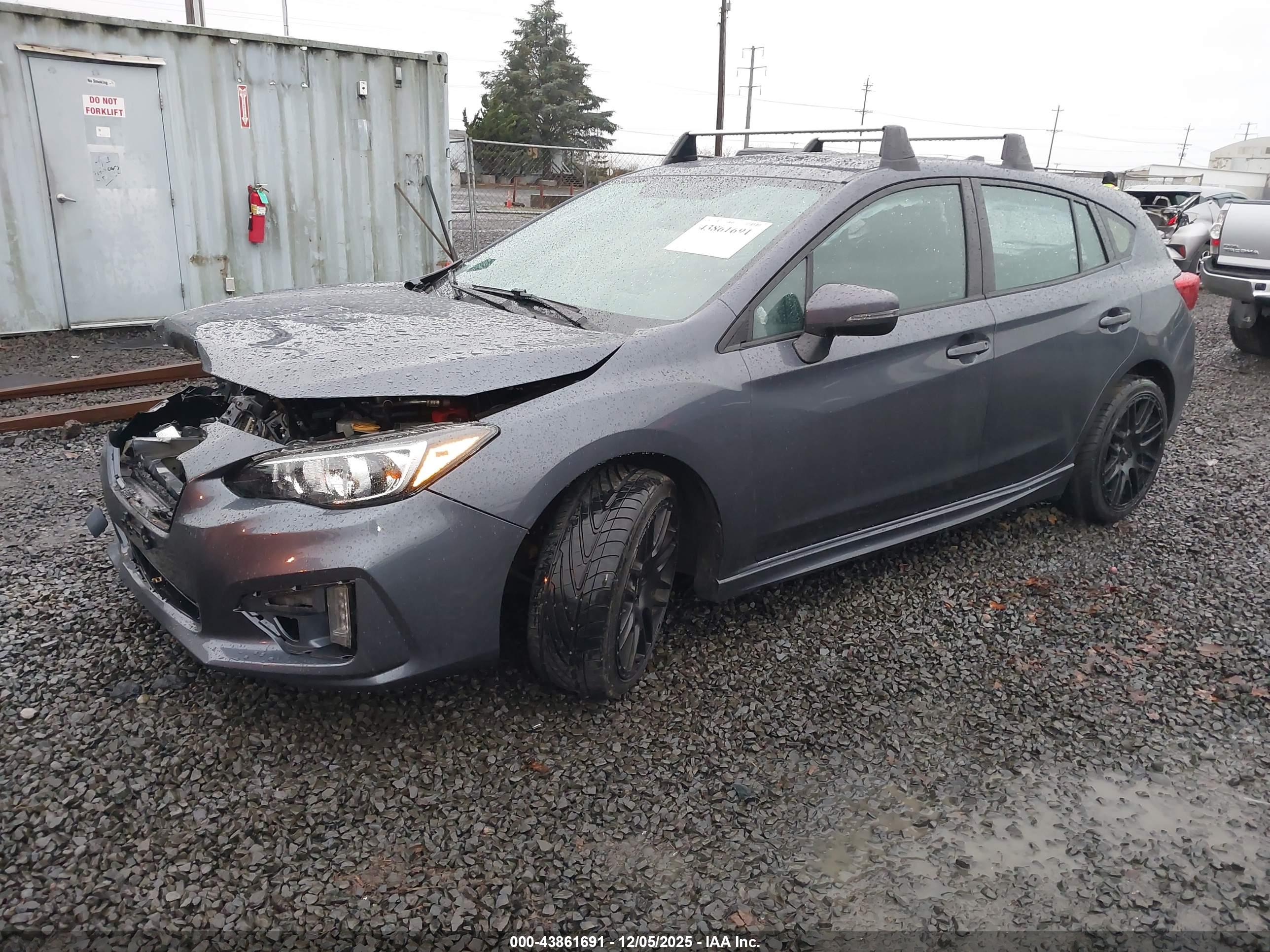 SUBARU IMPREZA image 2