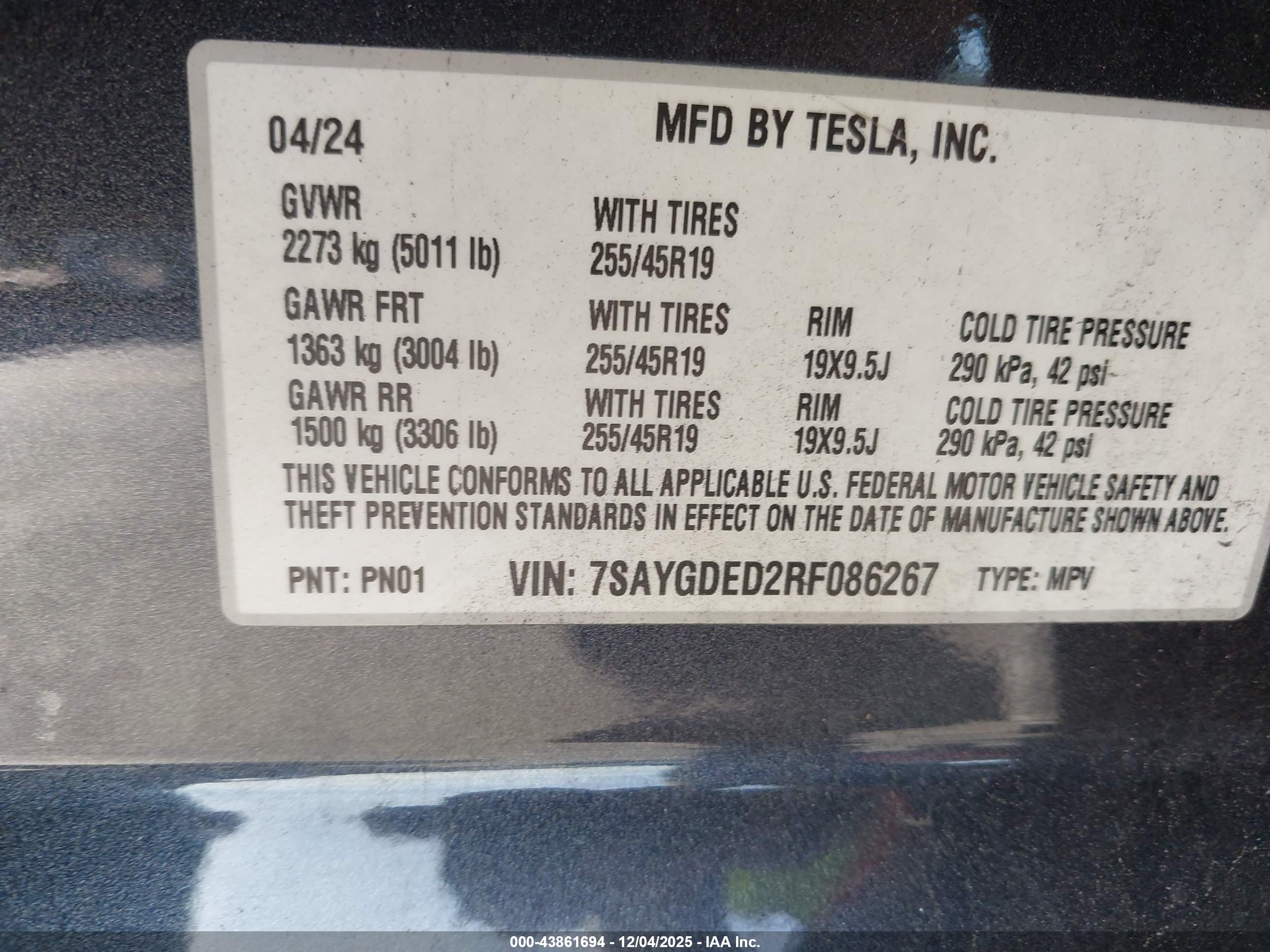 TESLA MODEL image 9