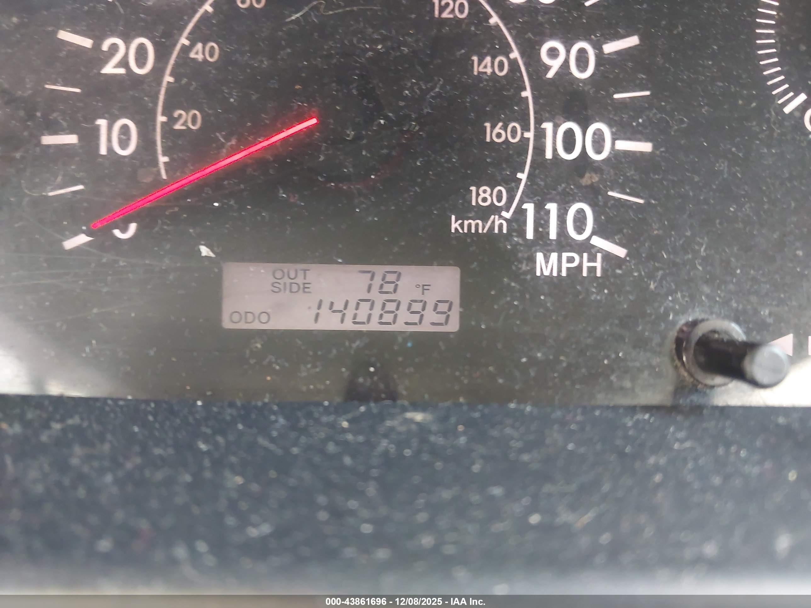 TOYOTA COROLLA image 7