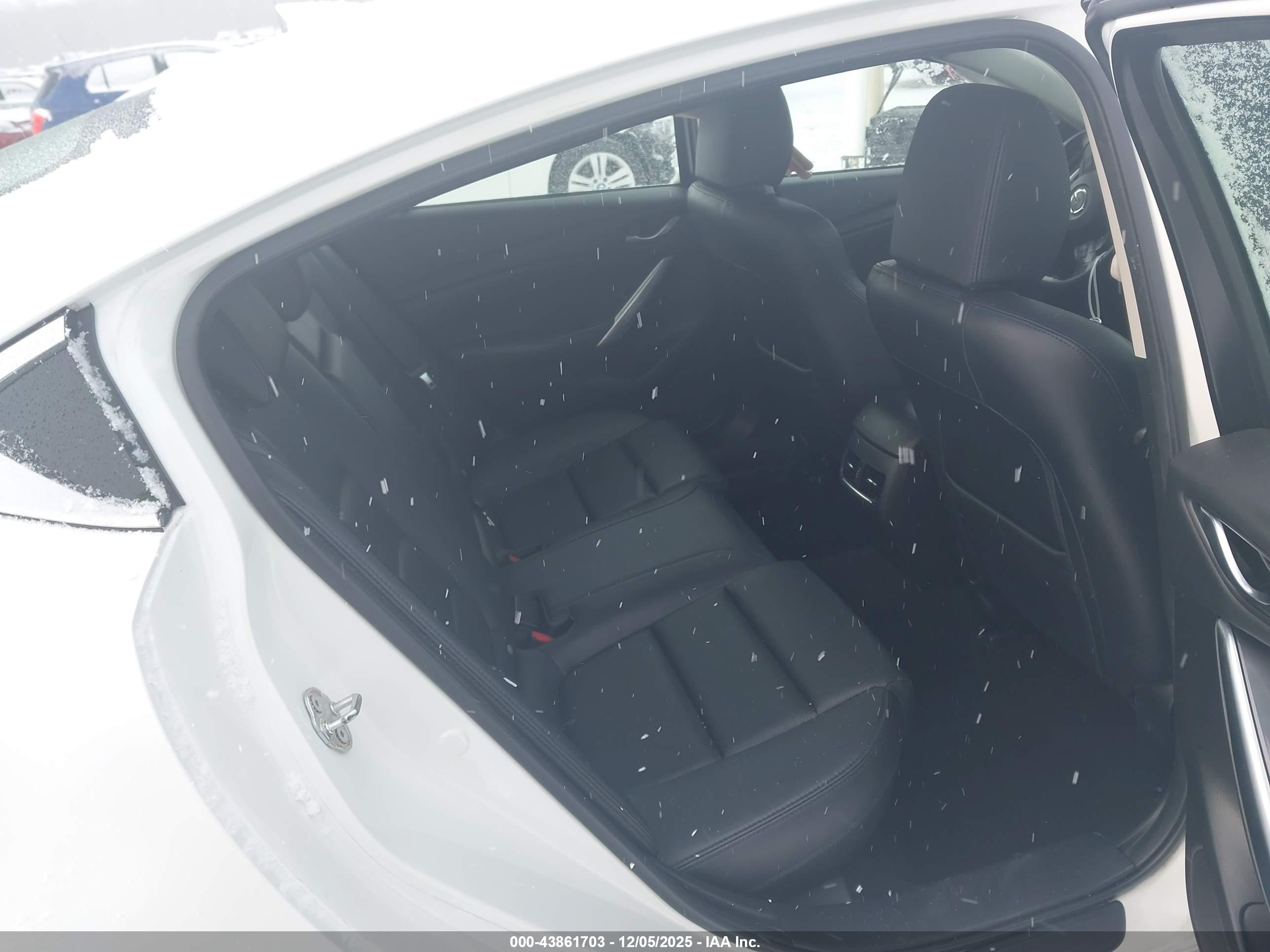 MAZDA MAZDA6 image 8