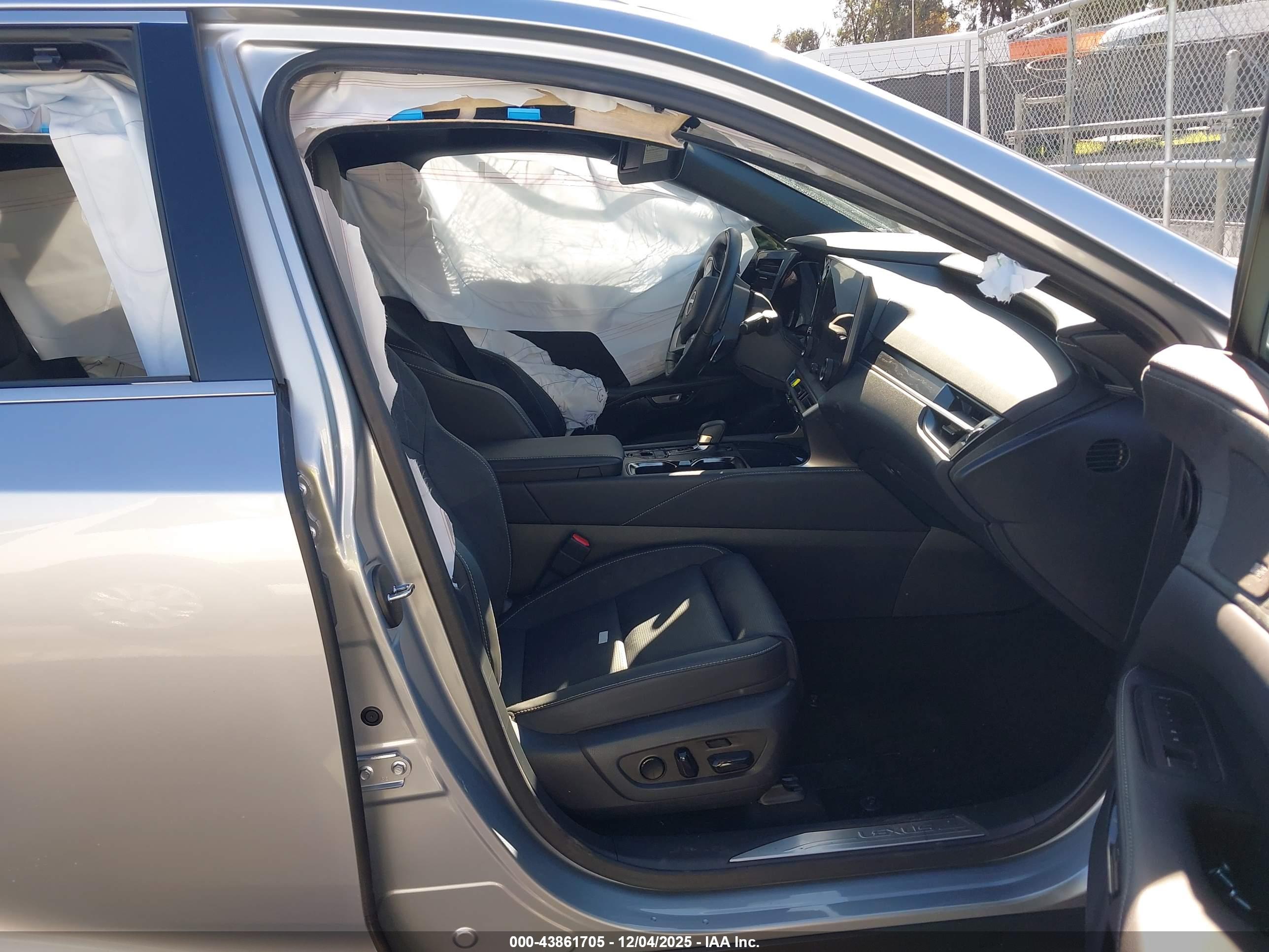 LEXUS RX image 5