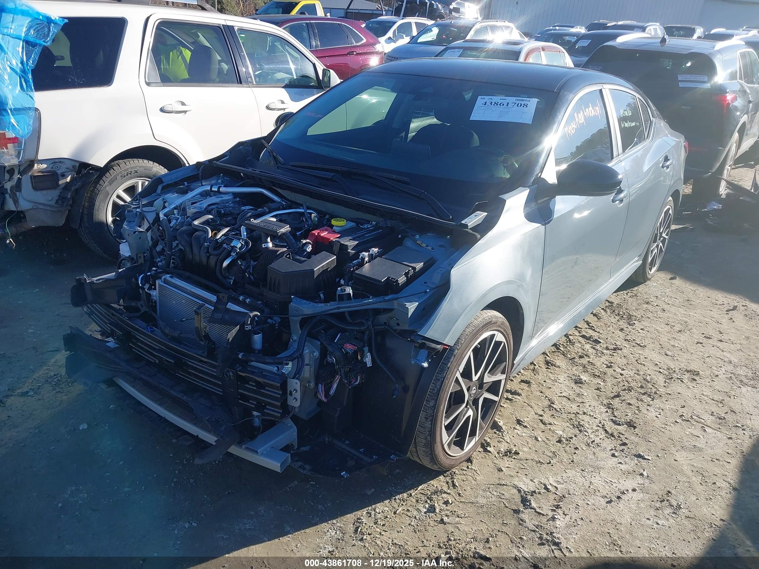 NISSAN SENTRA image 2