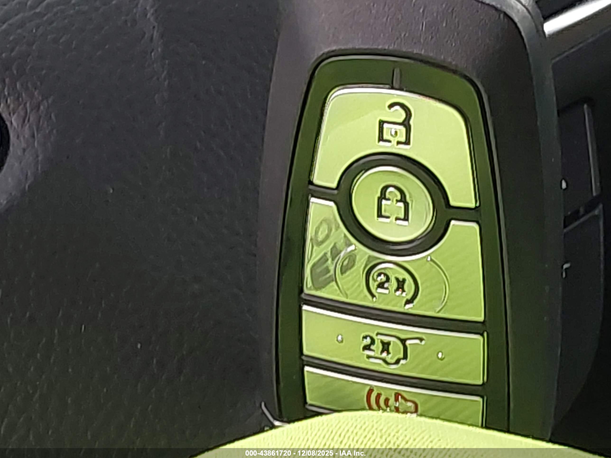 FORD EDGE image 11
