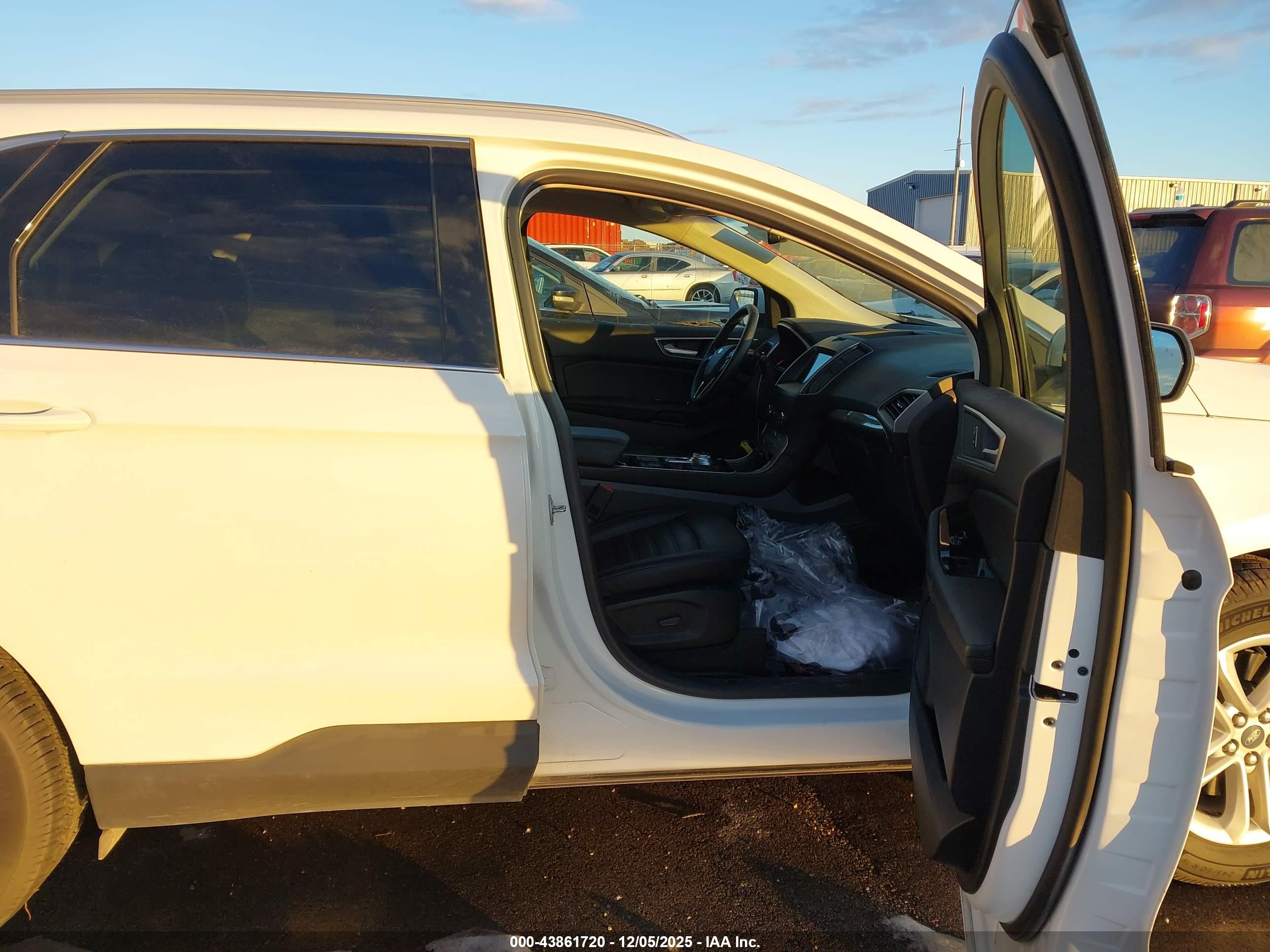 FORD EDGE image 5