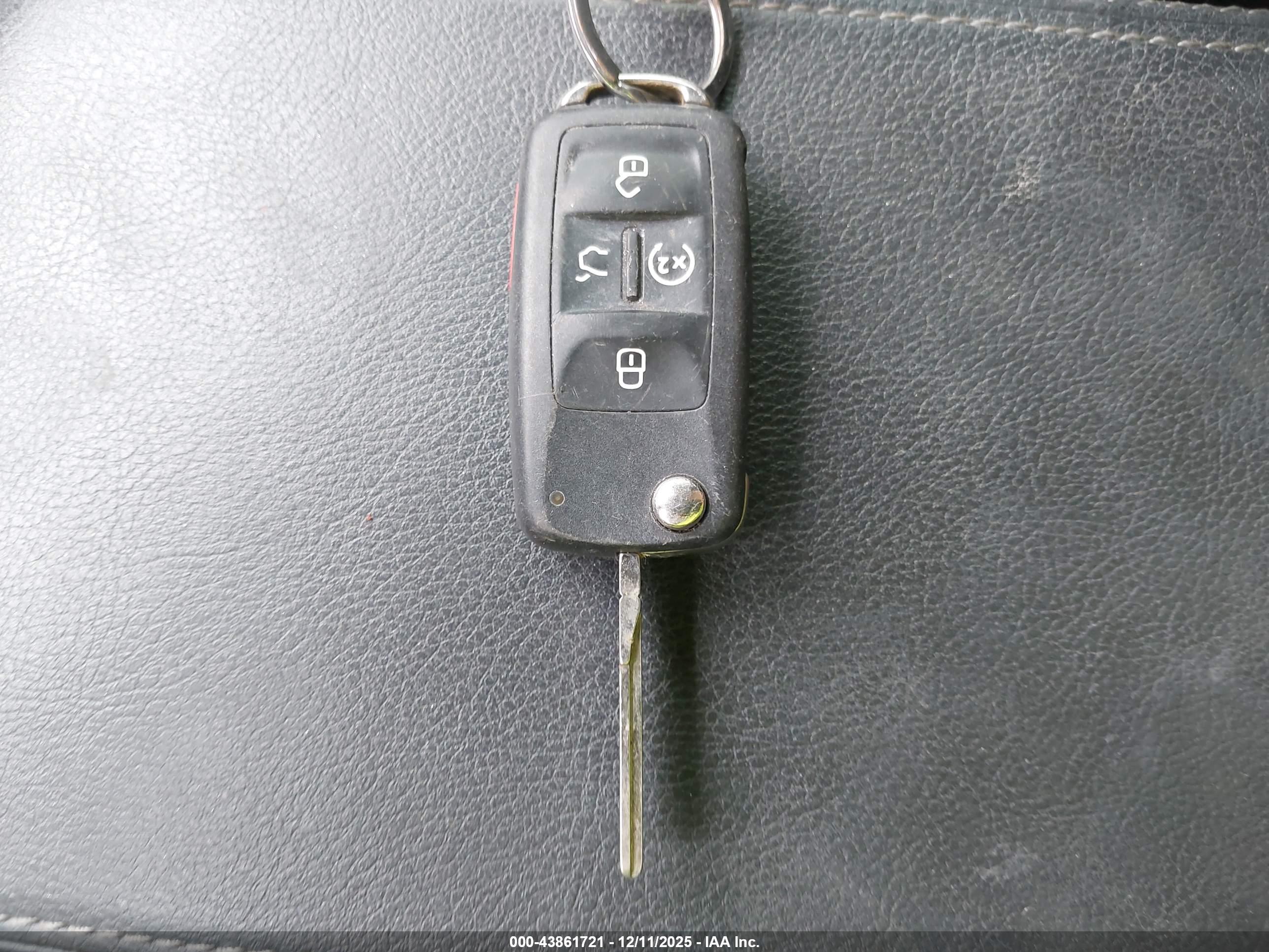 VOLKSWAGEN PASSAT image 11