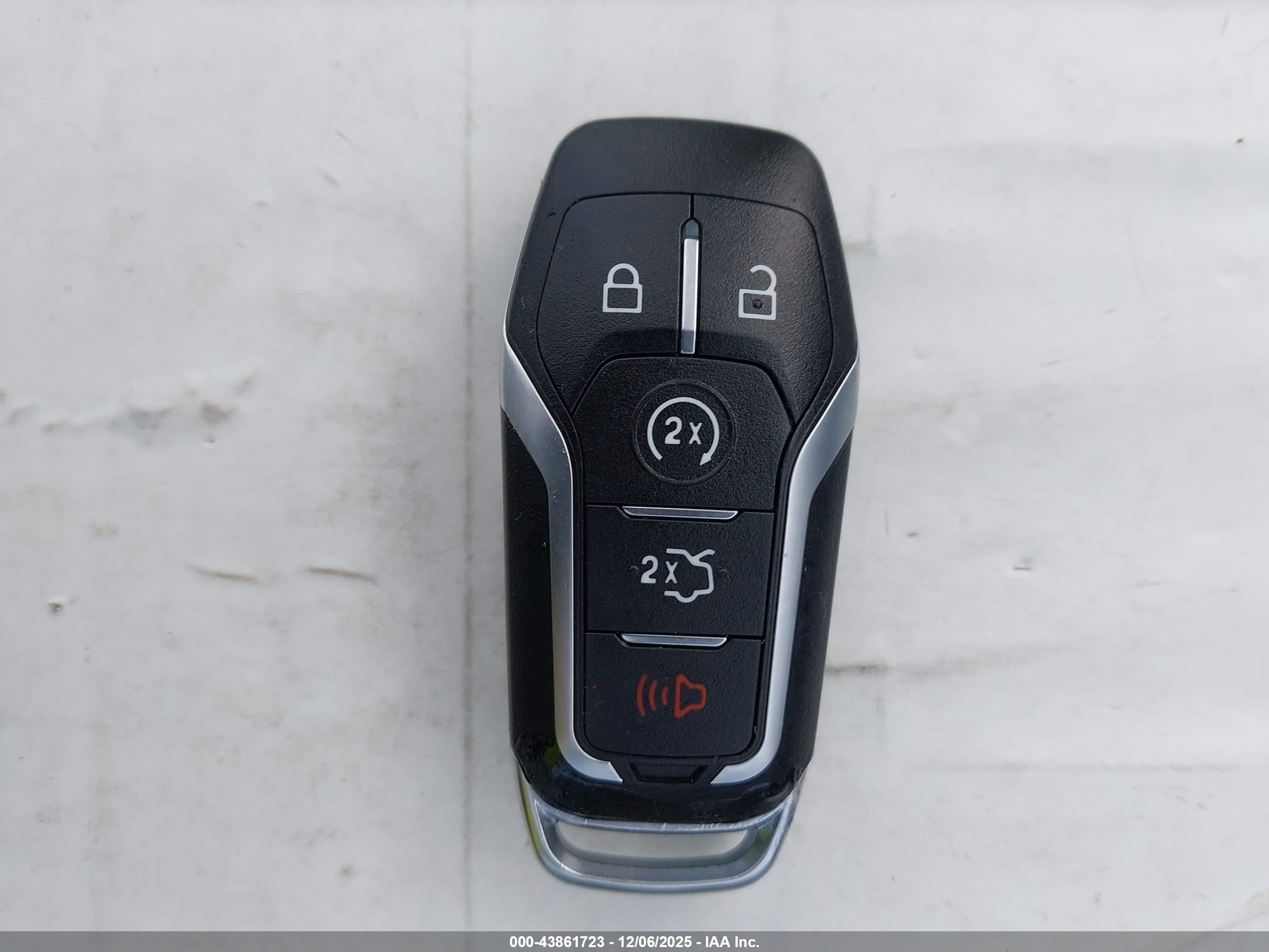 FORD EXPLORER image 11