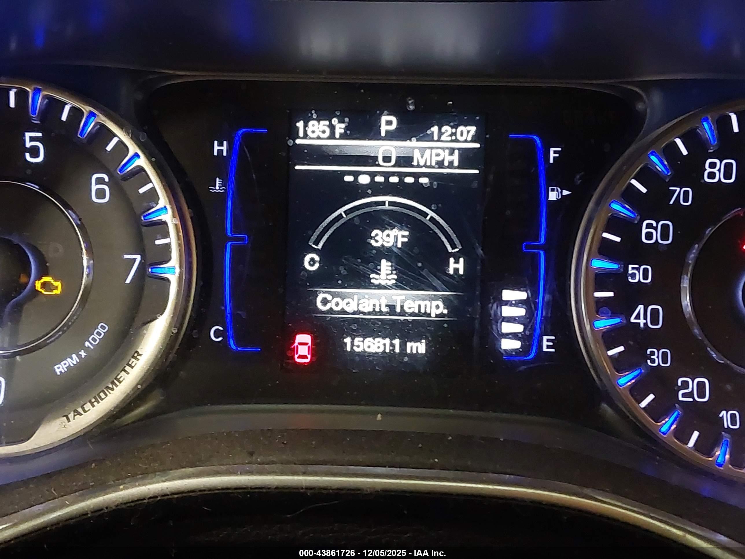 CHRYSLER 200 image 7