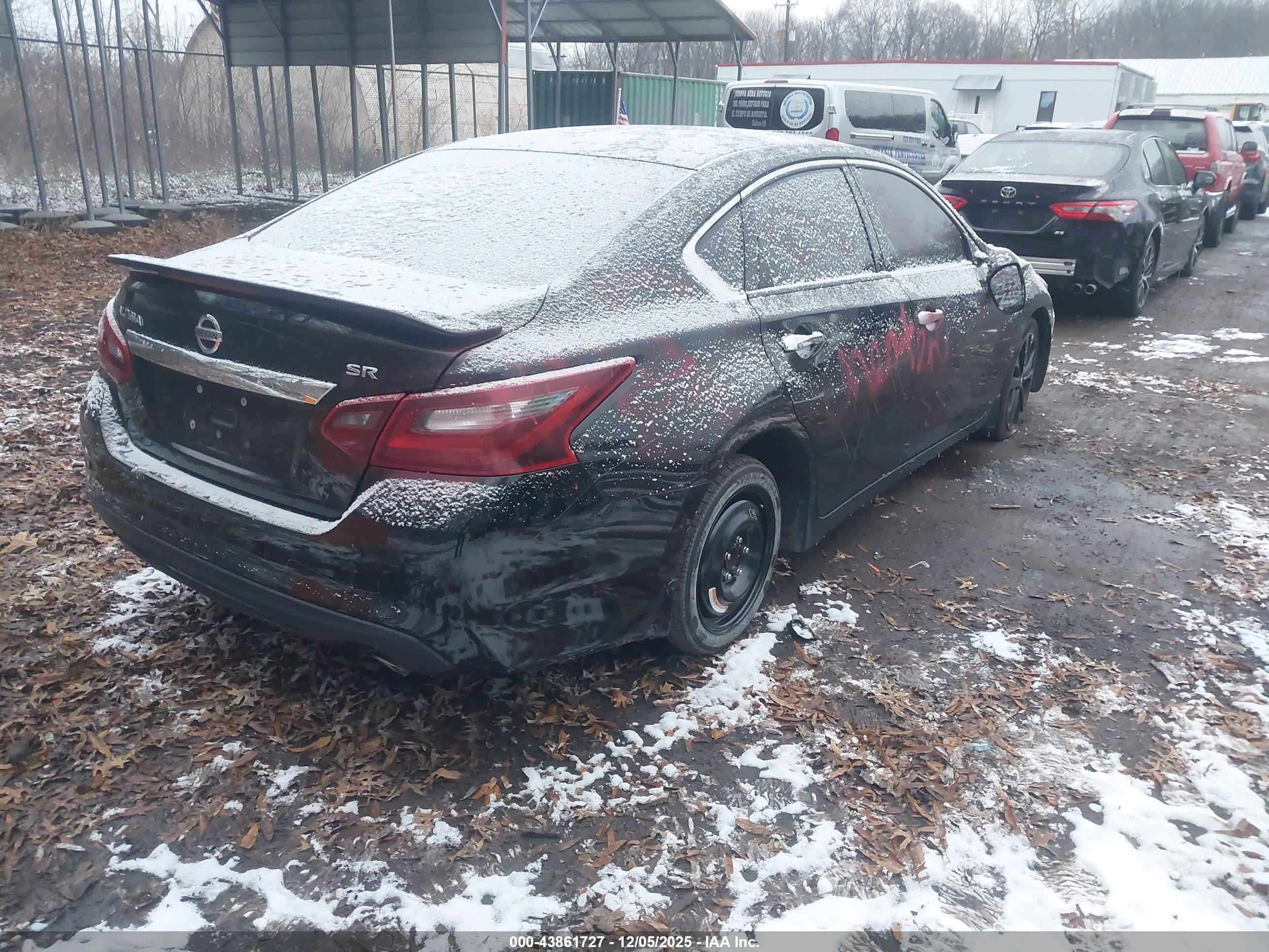 NISSAN ALTIMA image 4