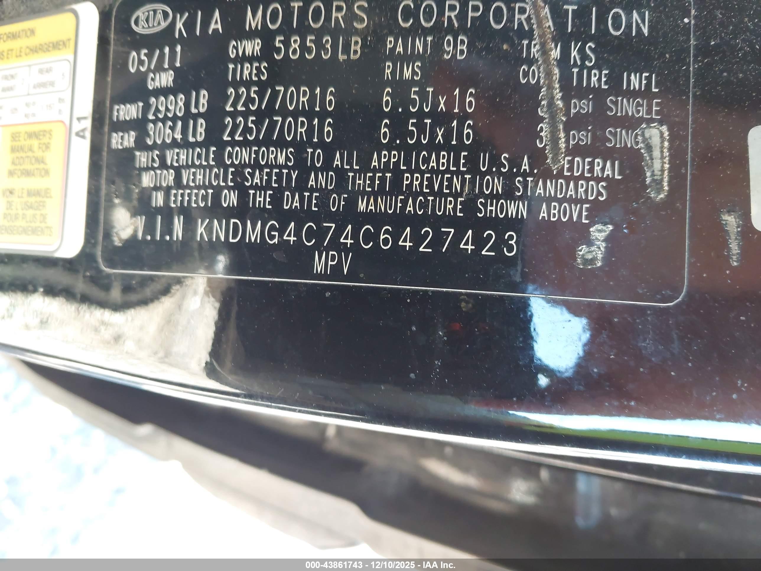 KIA SEDONA image 9