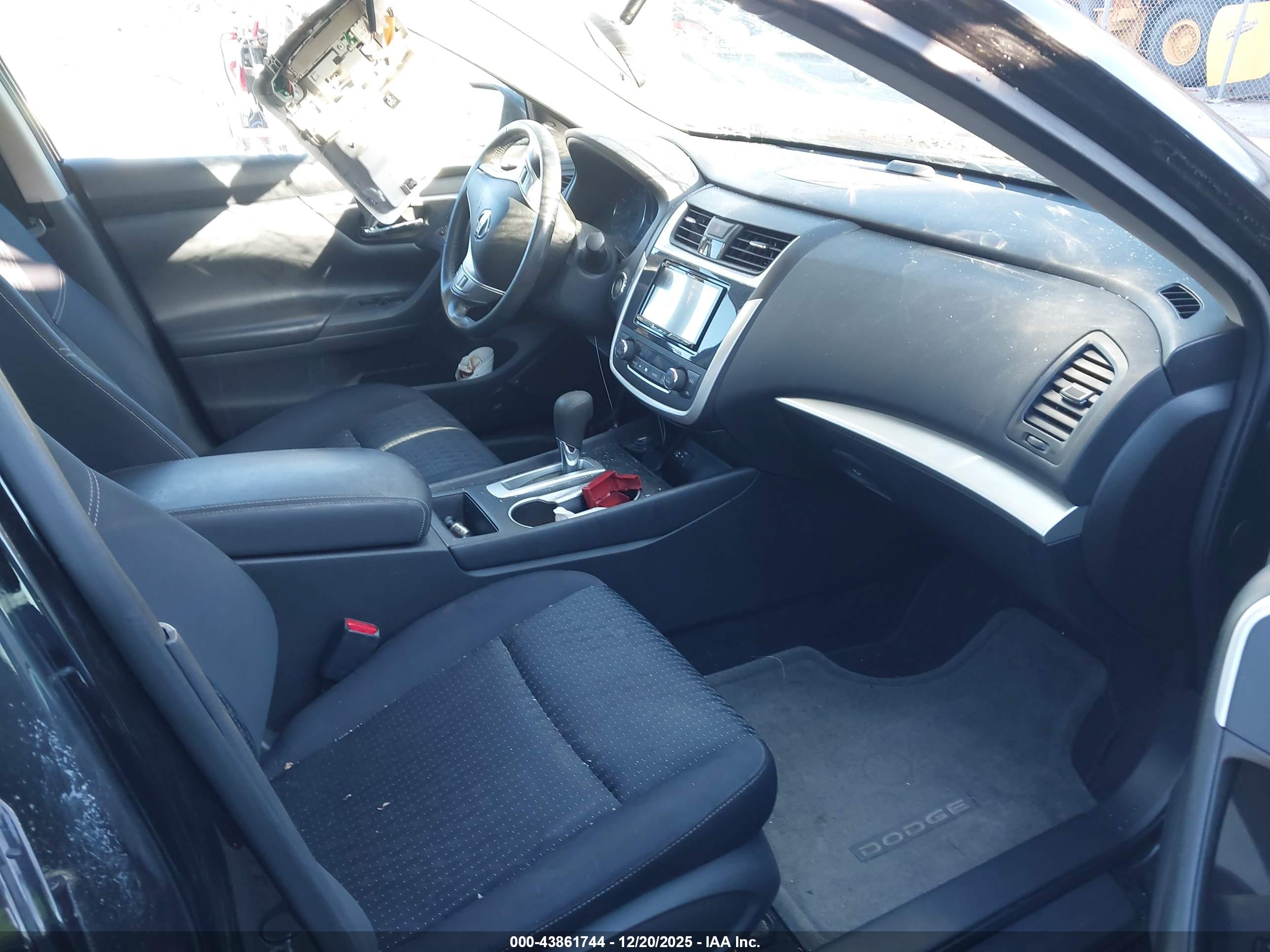 NISSAN ALTIMA image 5