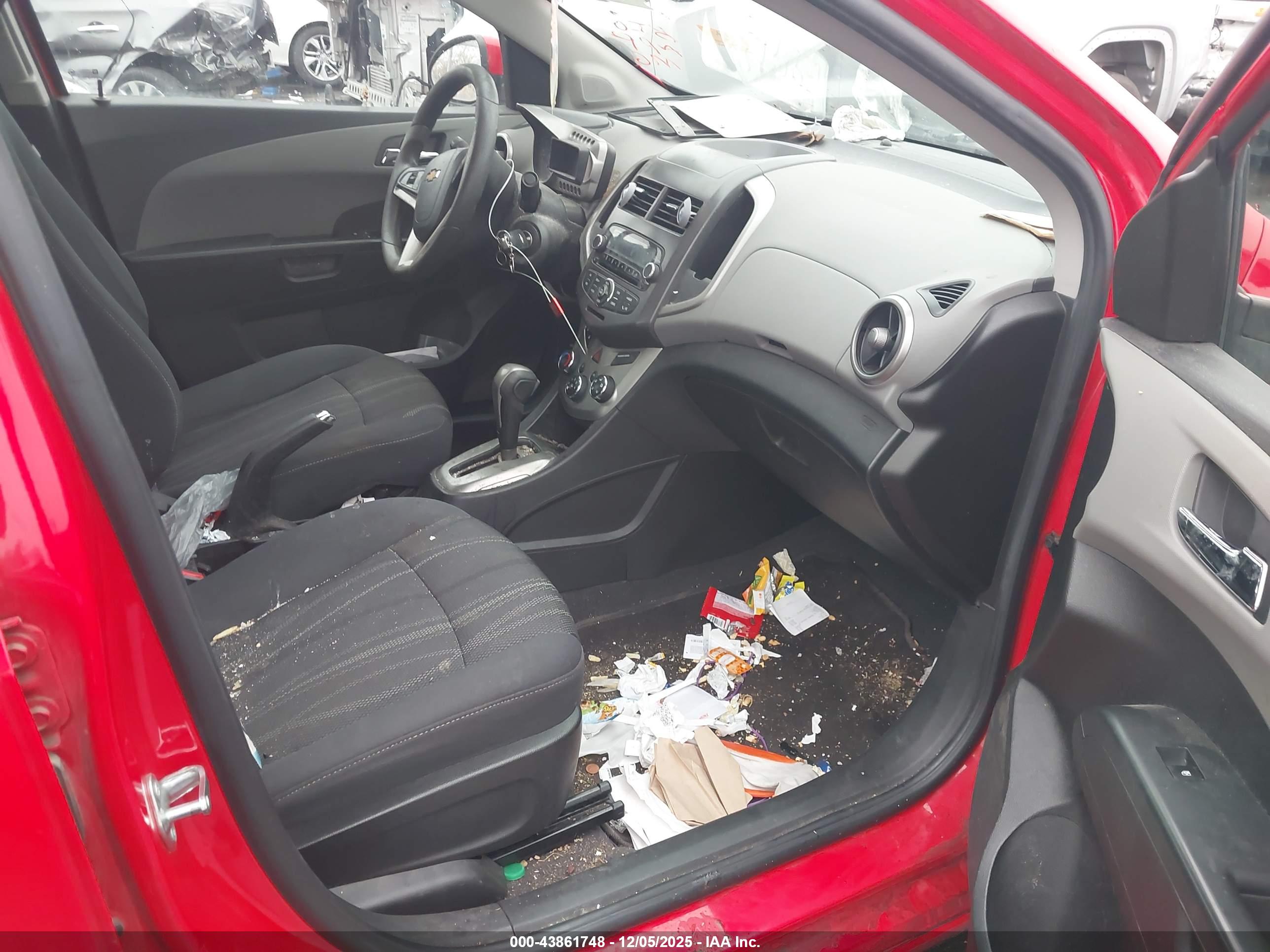 CHEVROLET SONIC image 5