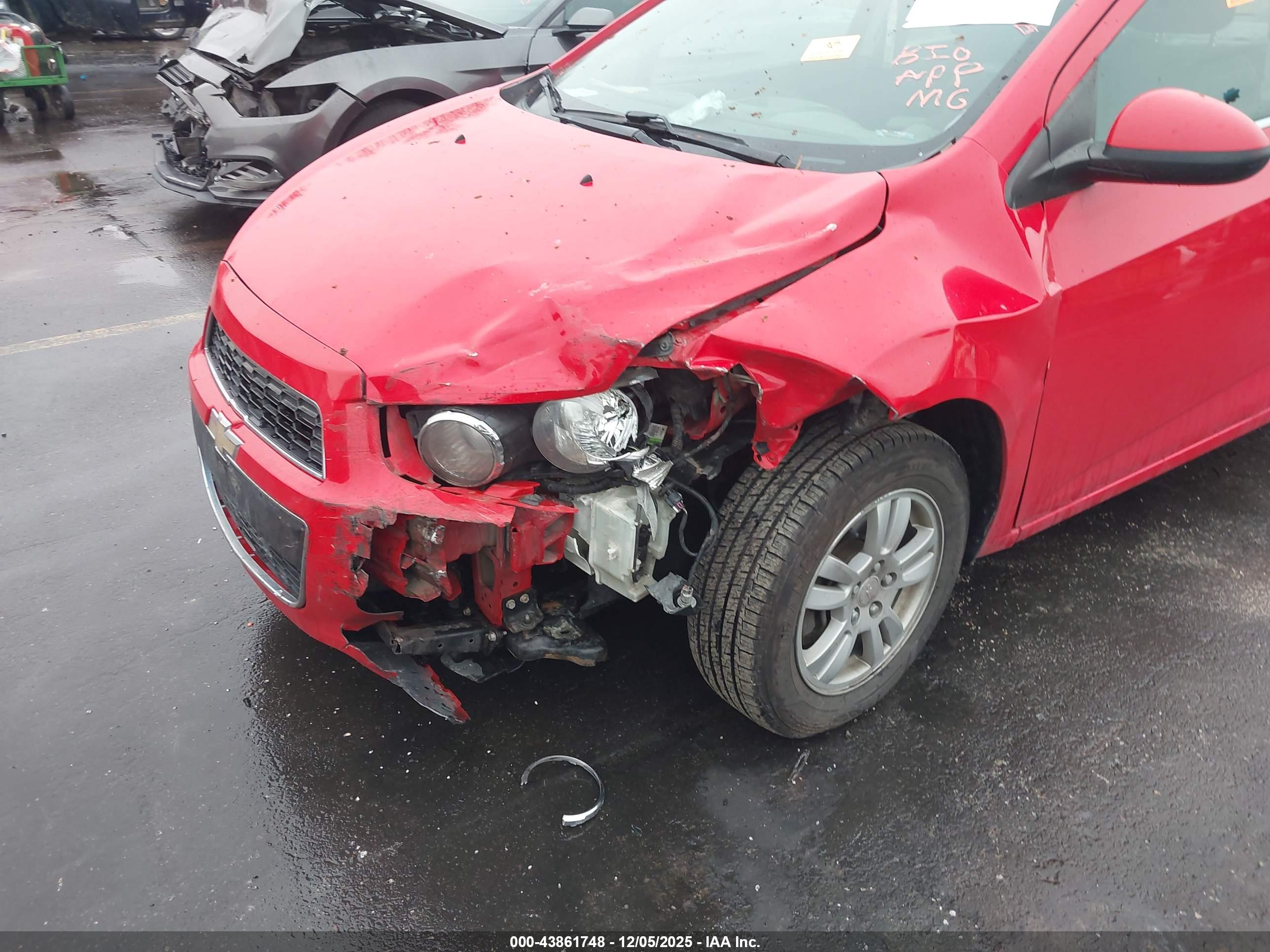CHEVROLET SONIC image 6