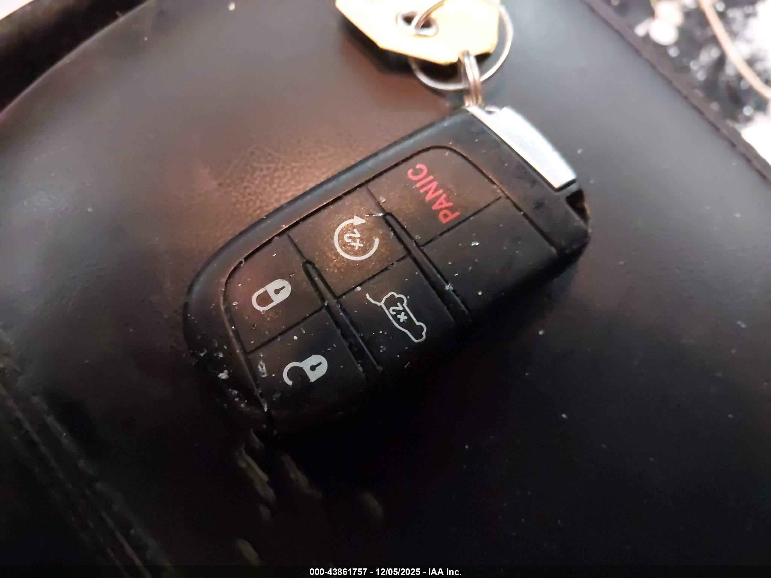 JEEP GRAND image 11