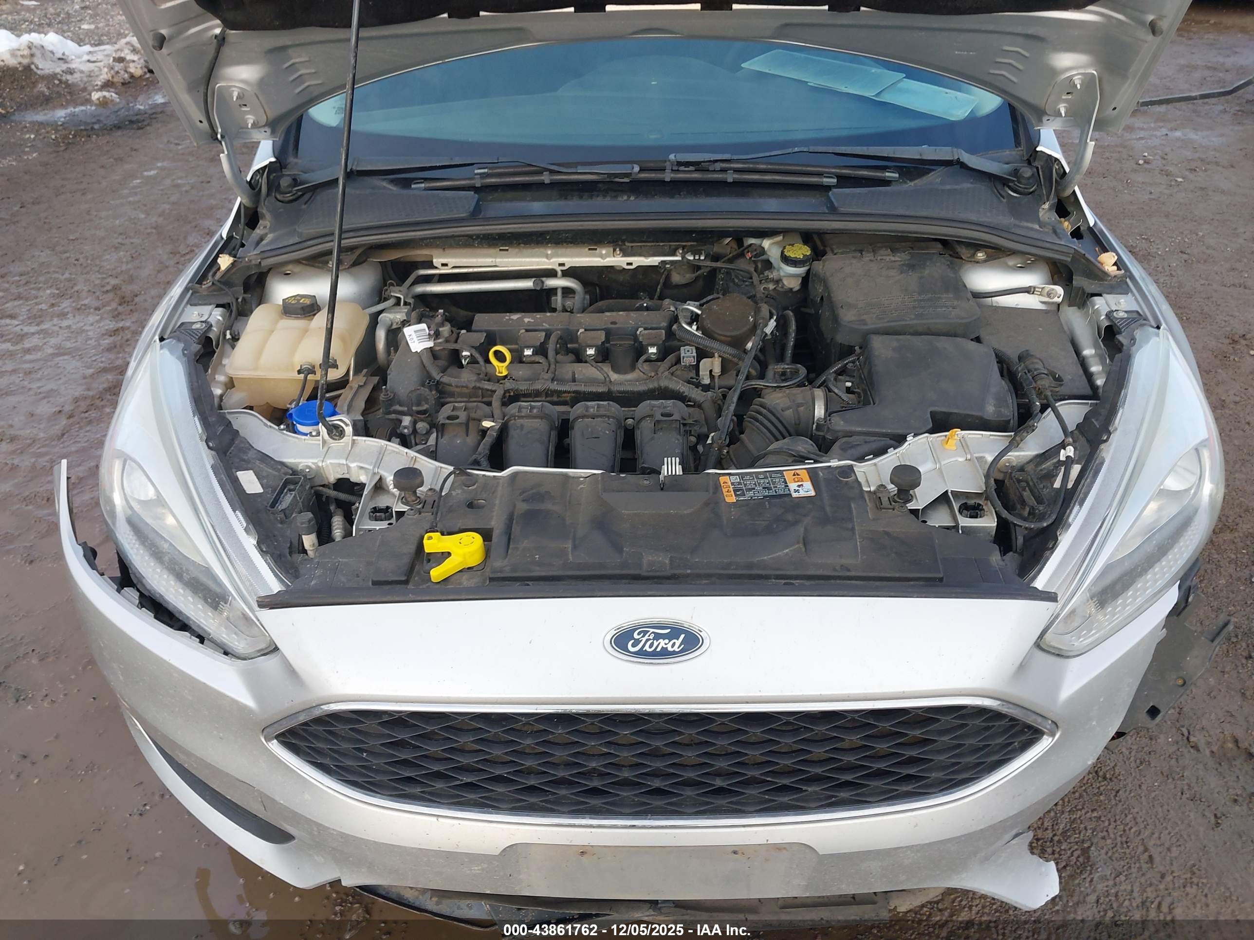 FORD FOCUS image 10