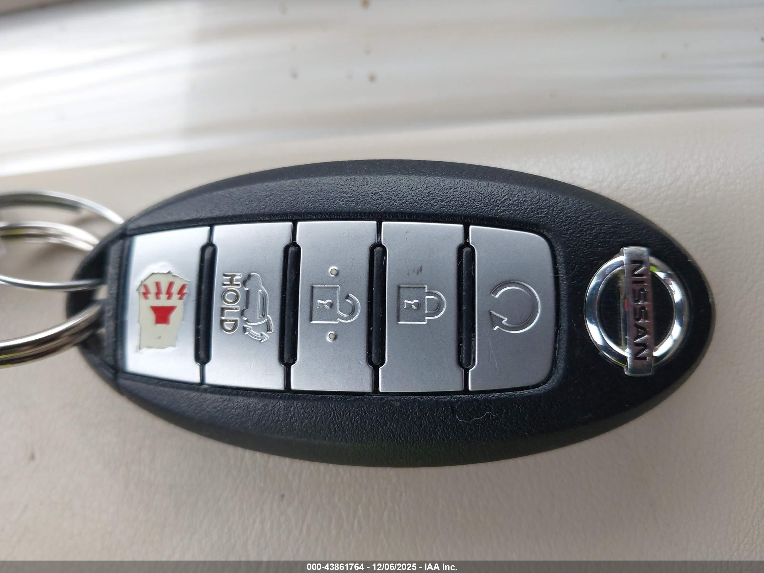 NISSAN MURANO image 11