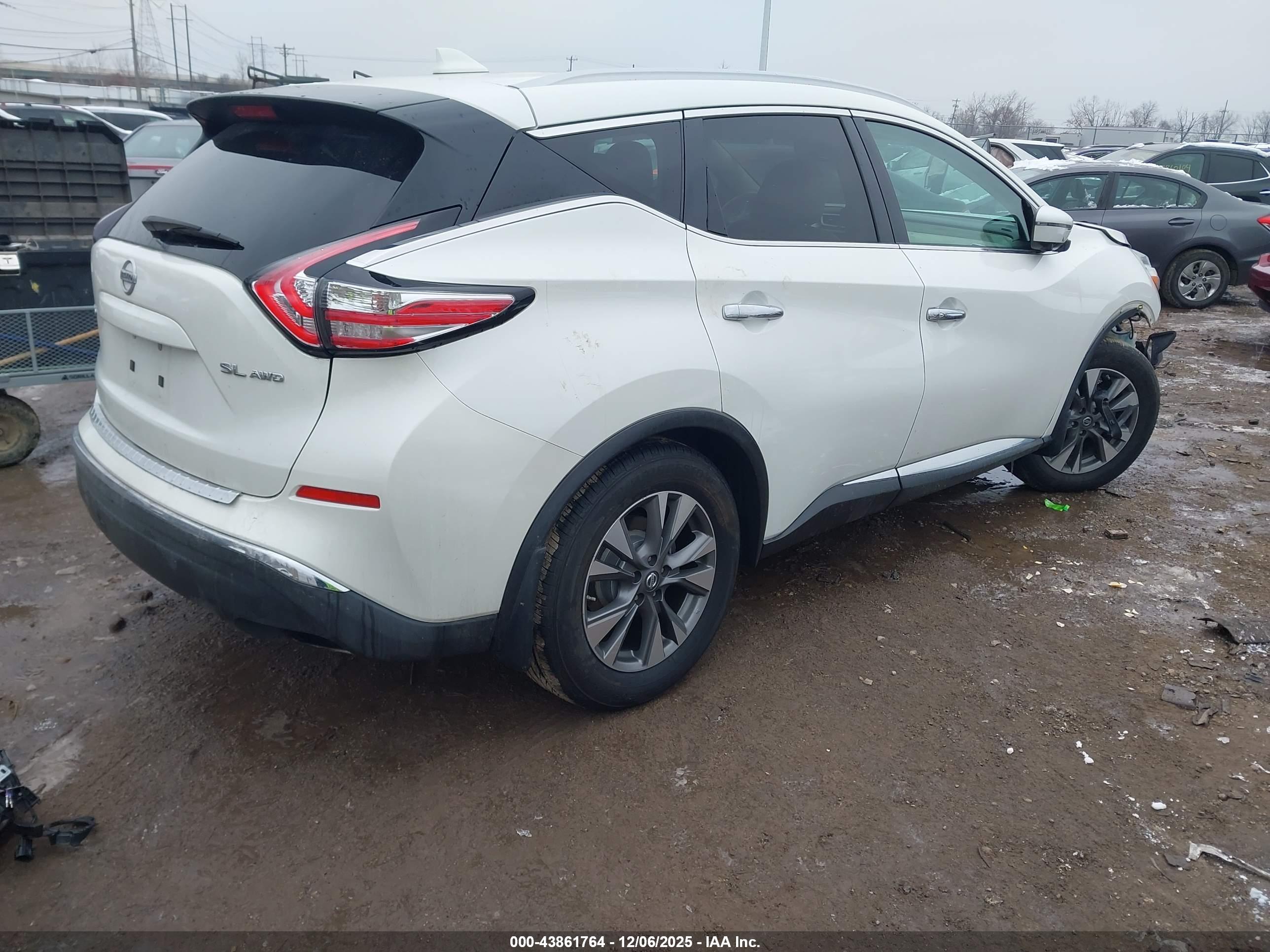 NISSAN MURANO image 4