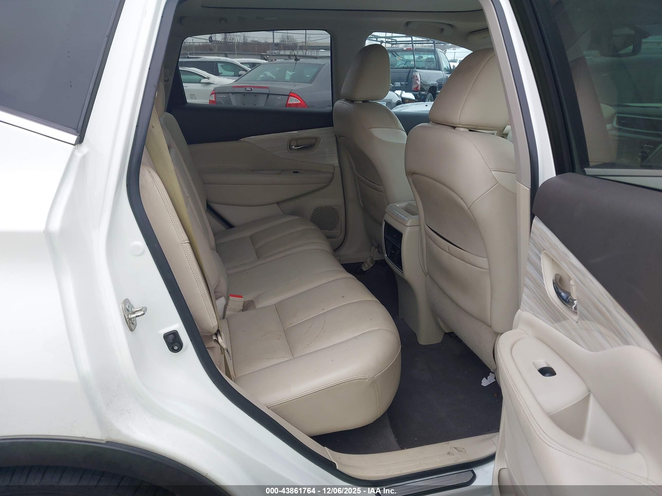 NISSAN MURANO image 8