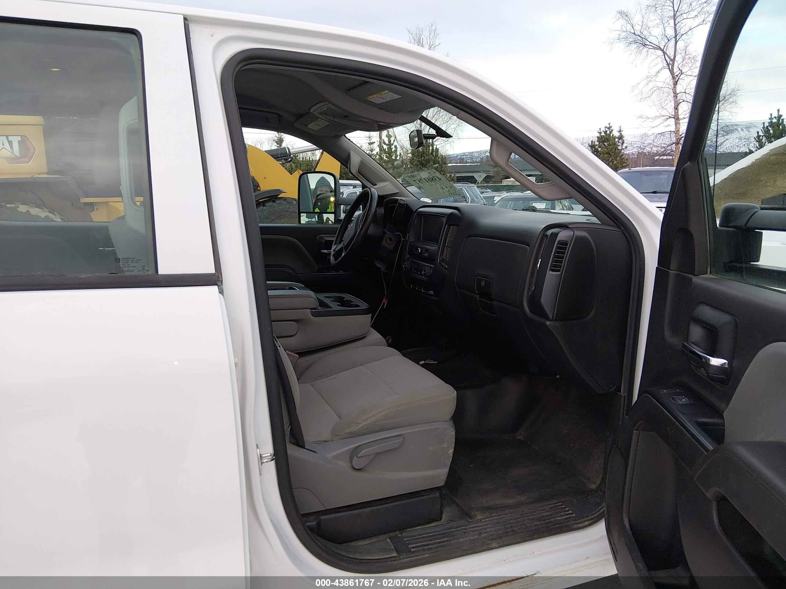 CHEVROLET 3500 image 5