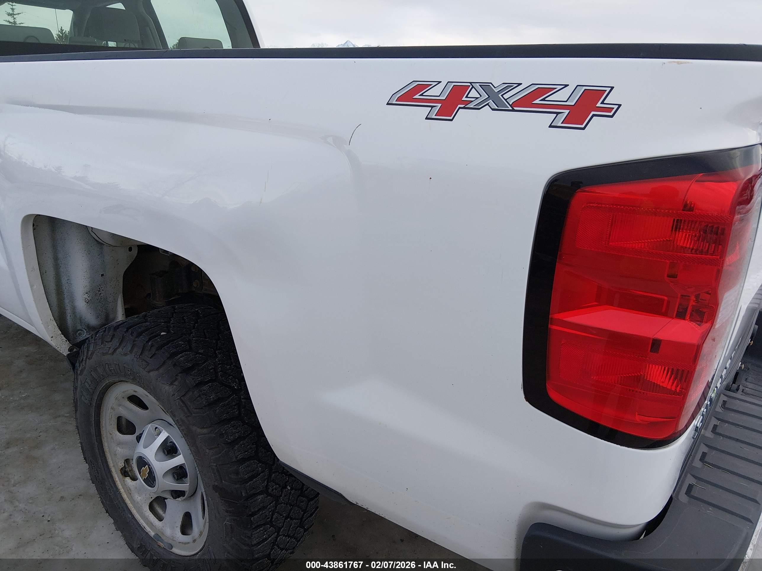 CHEVROLET 3500 image 6